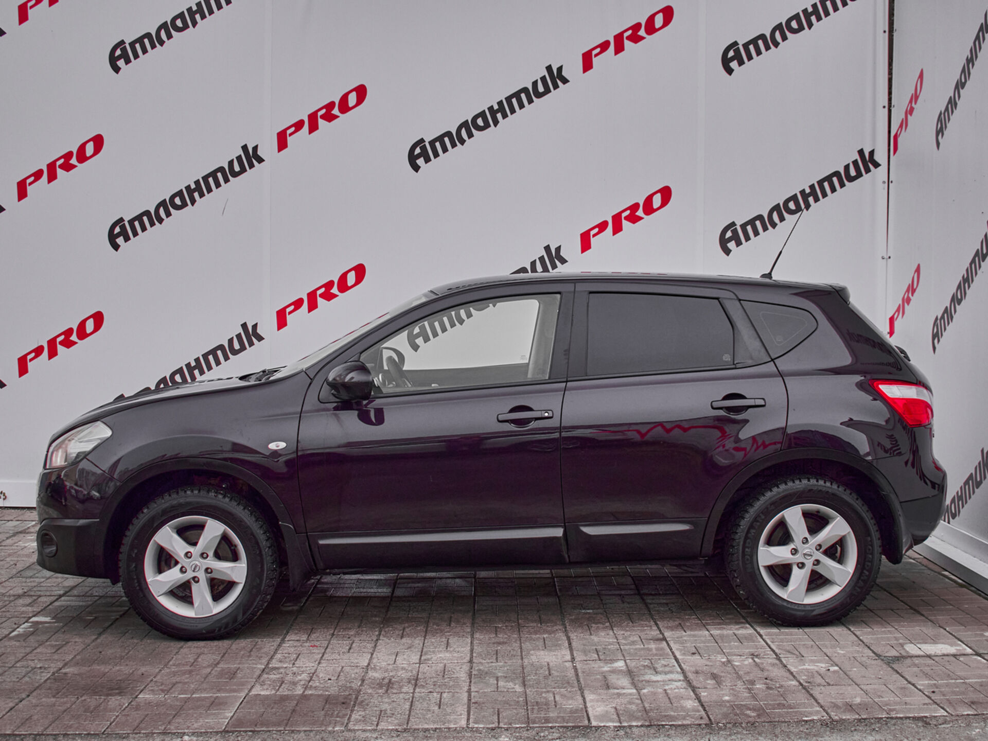 Купить Nissan Qashqai 2.0 MT (141 л.с.), 2010 в Екатеренбурге