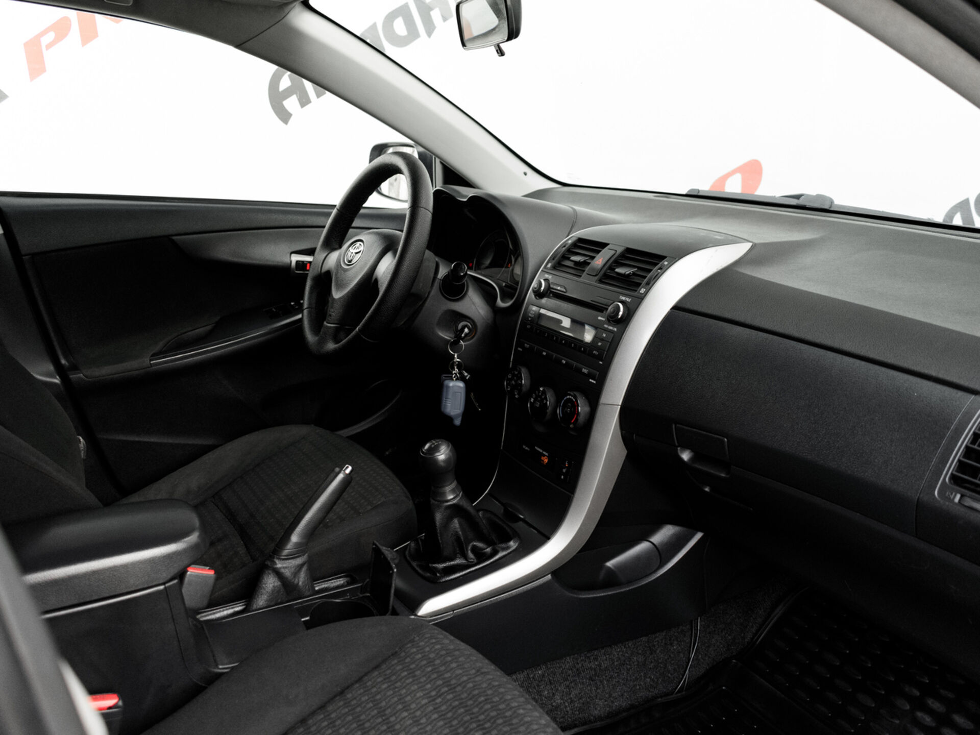 Купить Toyota Corolla 1.6 MT (124 л.с.), 2007 в Екатеренбурге