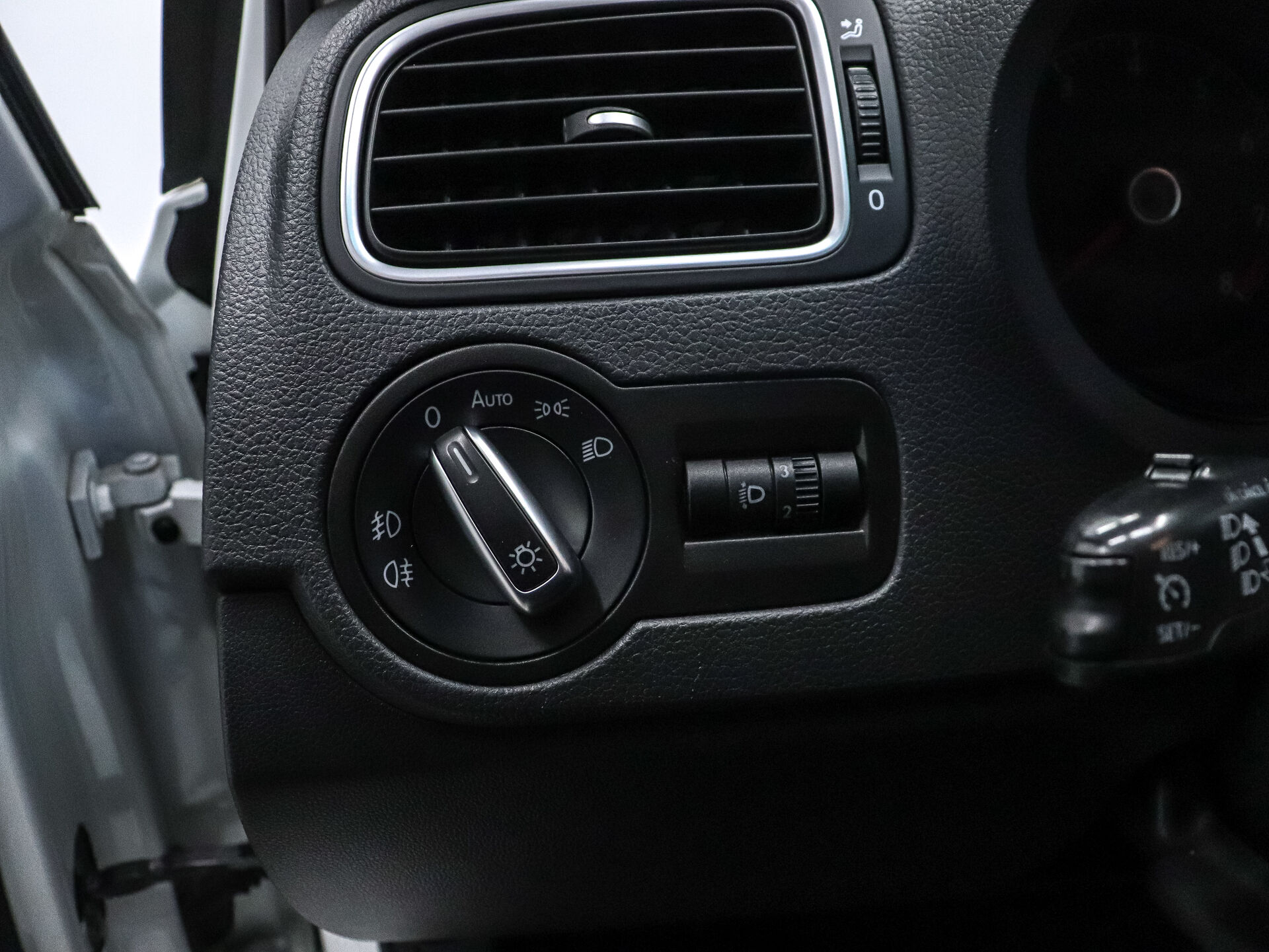 Volkswagen Polo 2015 8