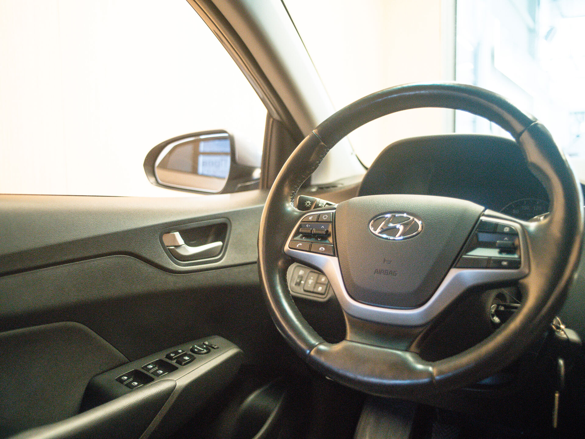Hyundai Solaris 2017 17