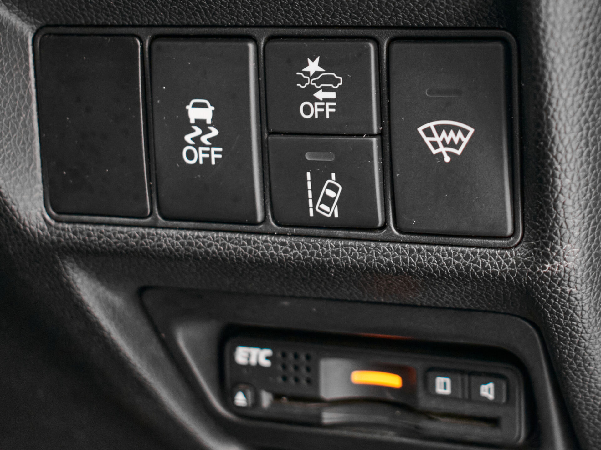 Купить Honda Stepwgn Spada 1.5 CVT (150 л.с.) 4WD, 2016 в Екатеренбурге