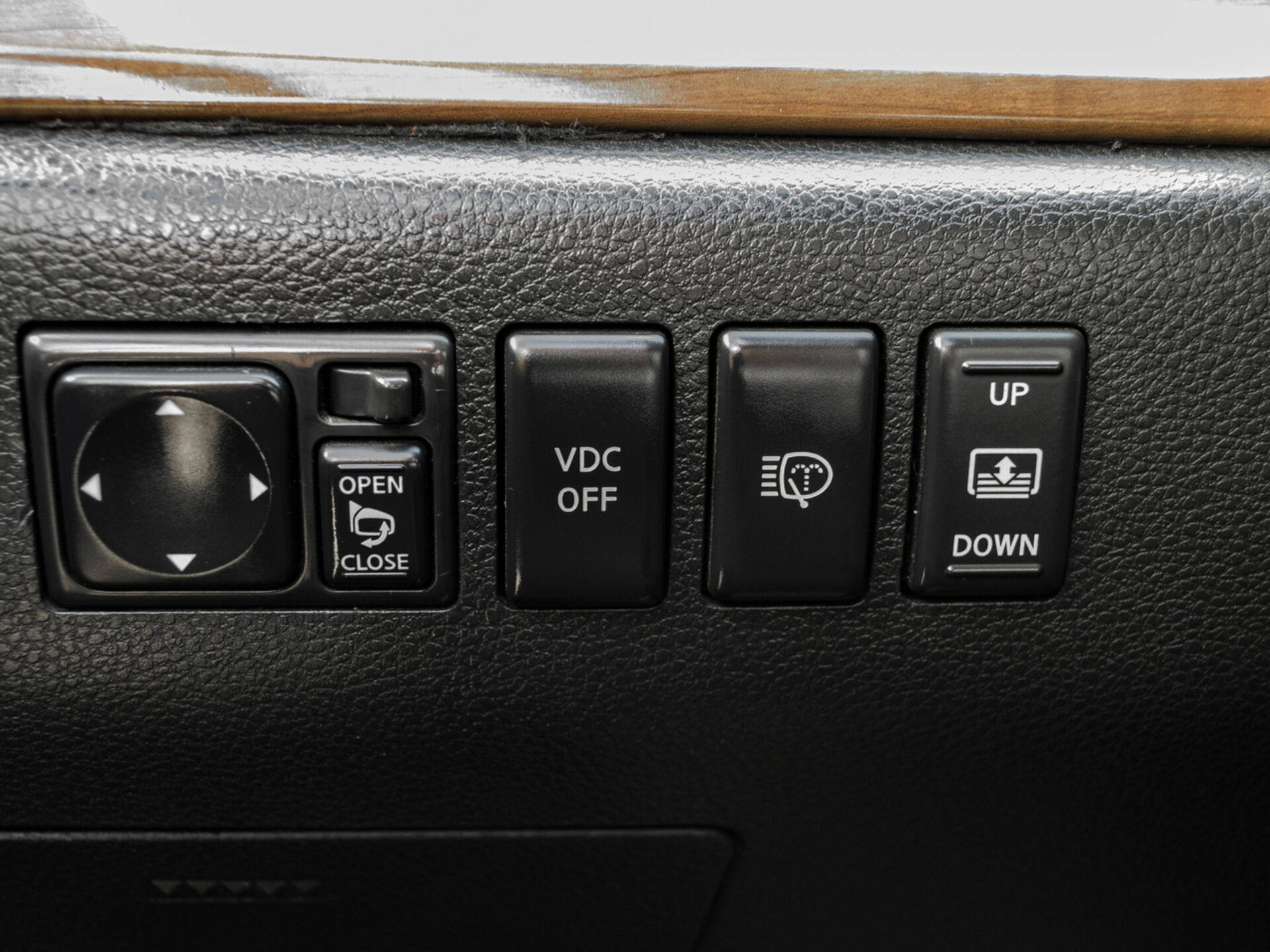 Купить Nissan Teana 3.5 CVT (245 л.с.), 2007 в Екатеренбурге