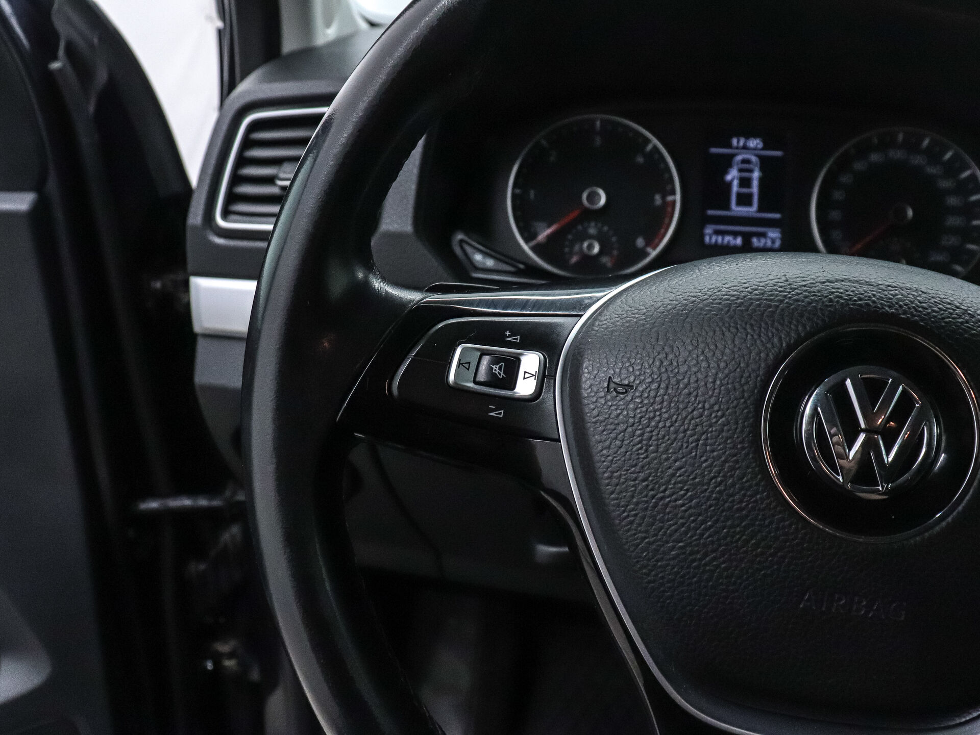 Volkswagen Amarok 2017 12