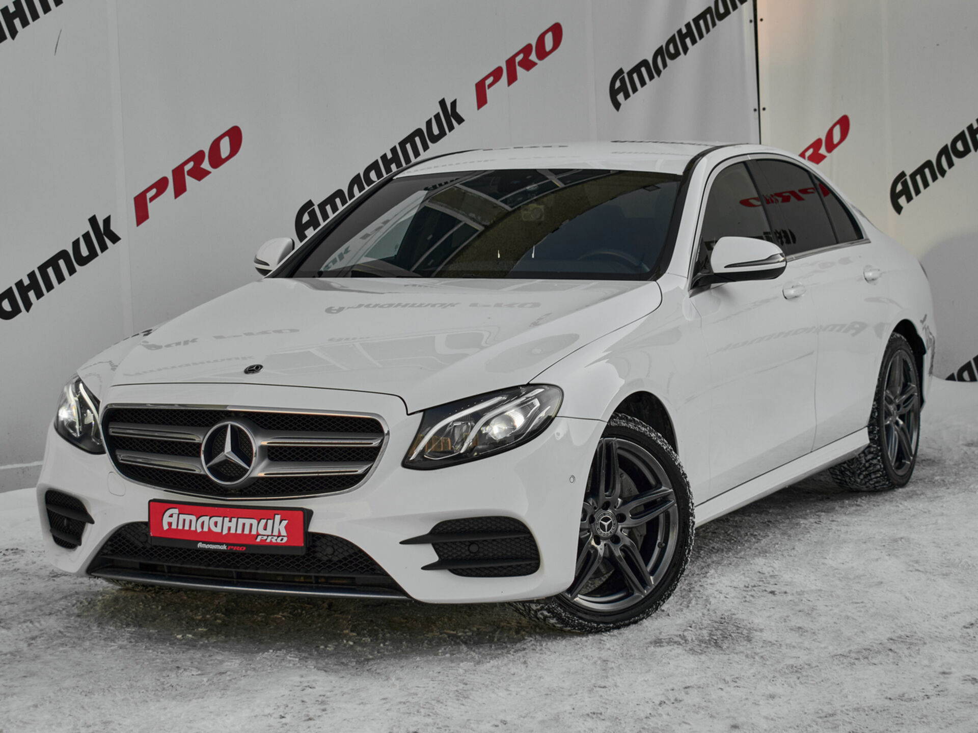 Купить Mercedes-Benz E-Класс 220 d 2.0d AT (194 л.с.) 4WD, 2020 в Екатеренбурге