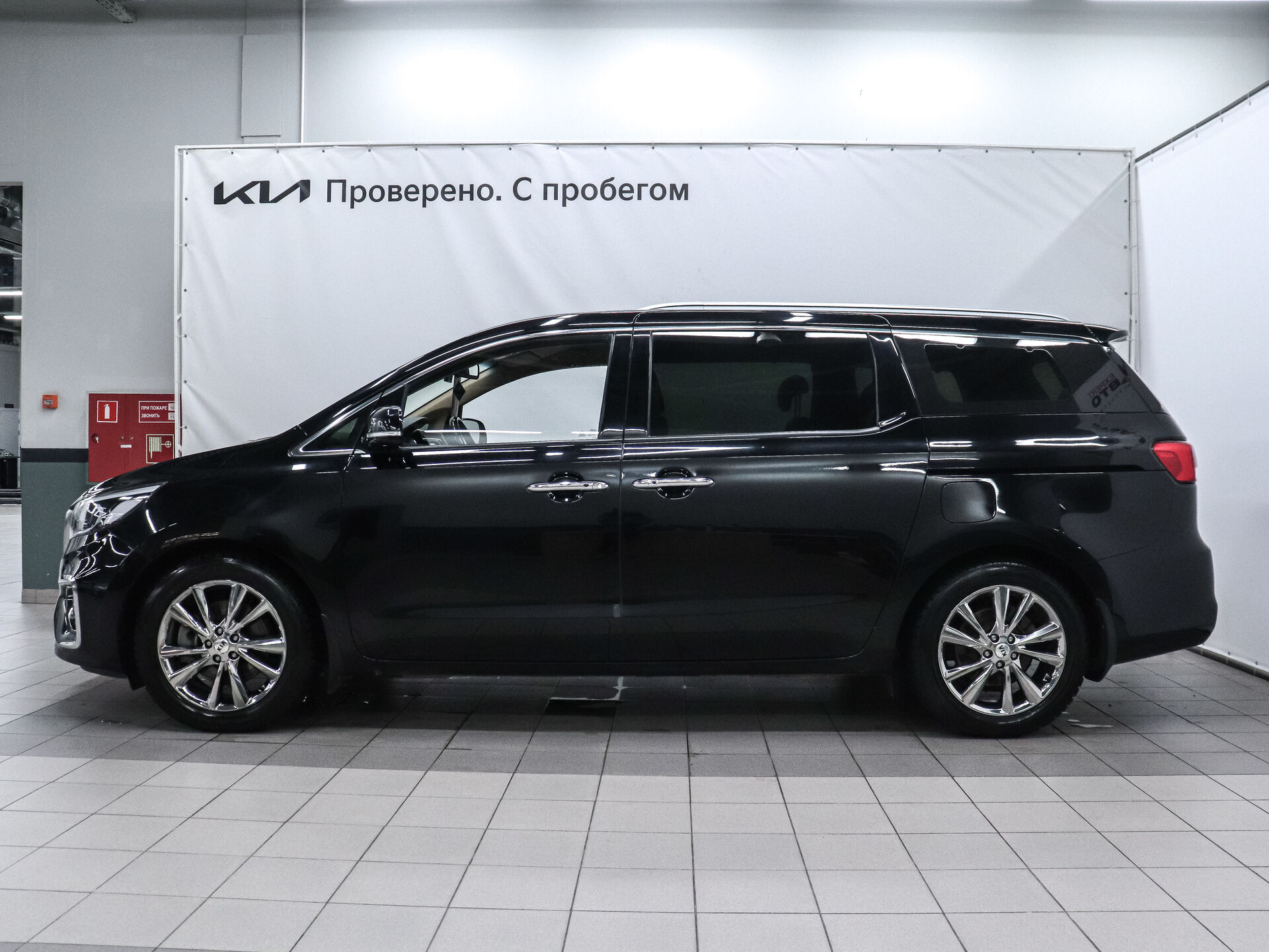 Kia Carnival 2019 6