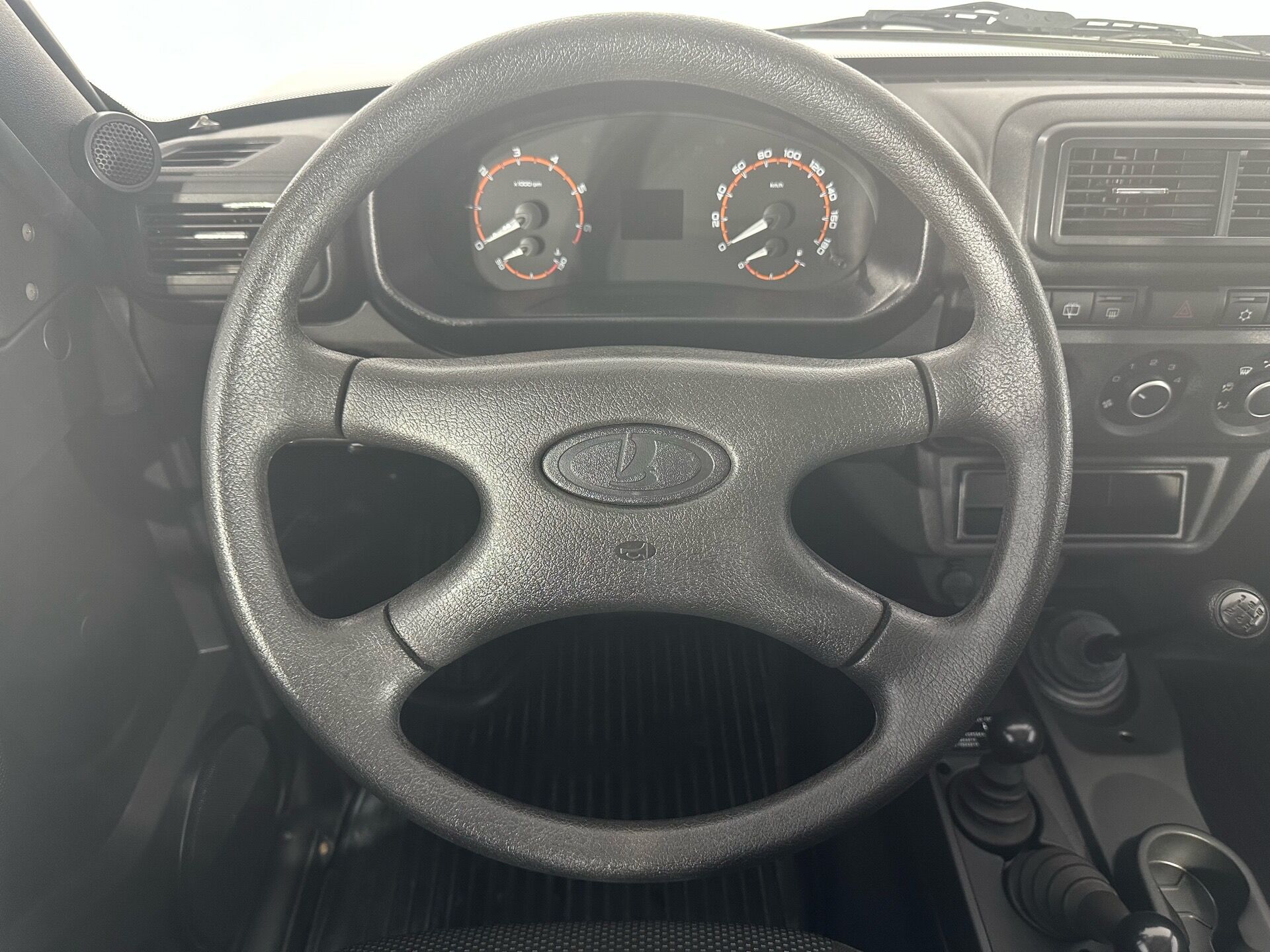 Lada 2121 (4x4) Luxe Кондиционер Камуфляж 2021 г.в., 38 482 км.