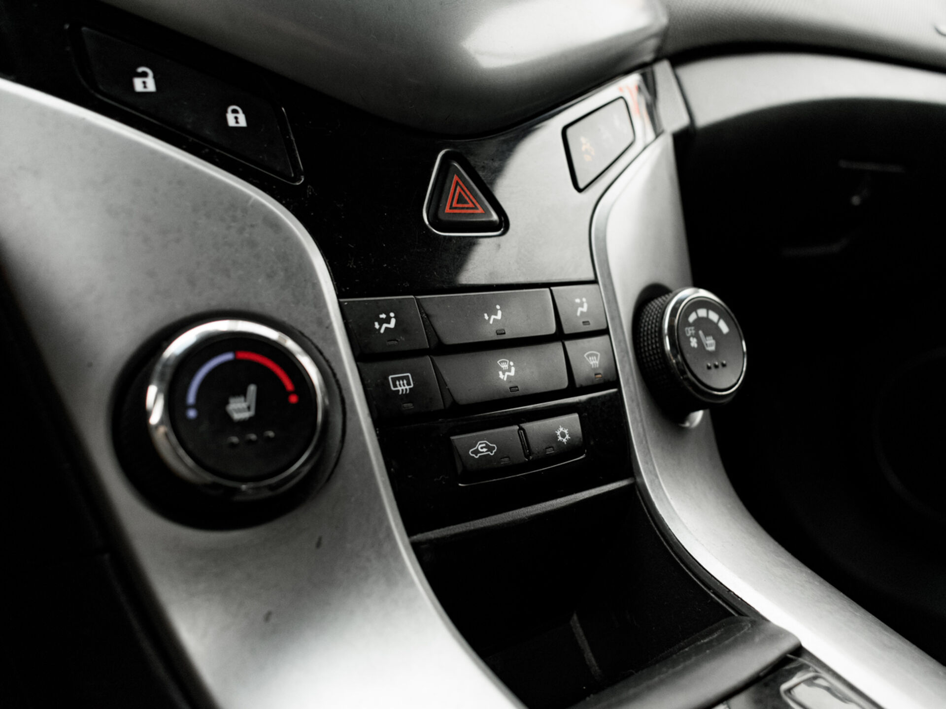 Купить Chevrolet Cruze 1.8 AT (141 л.с.), 2012 в Екатеренбурге