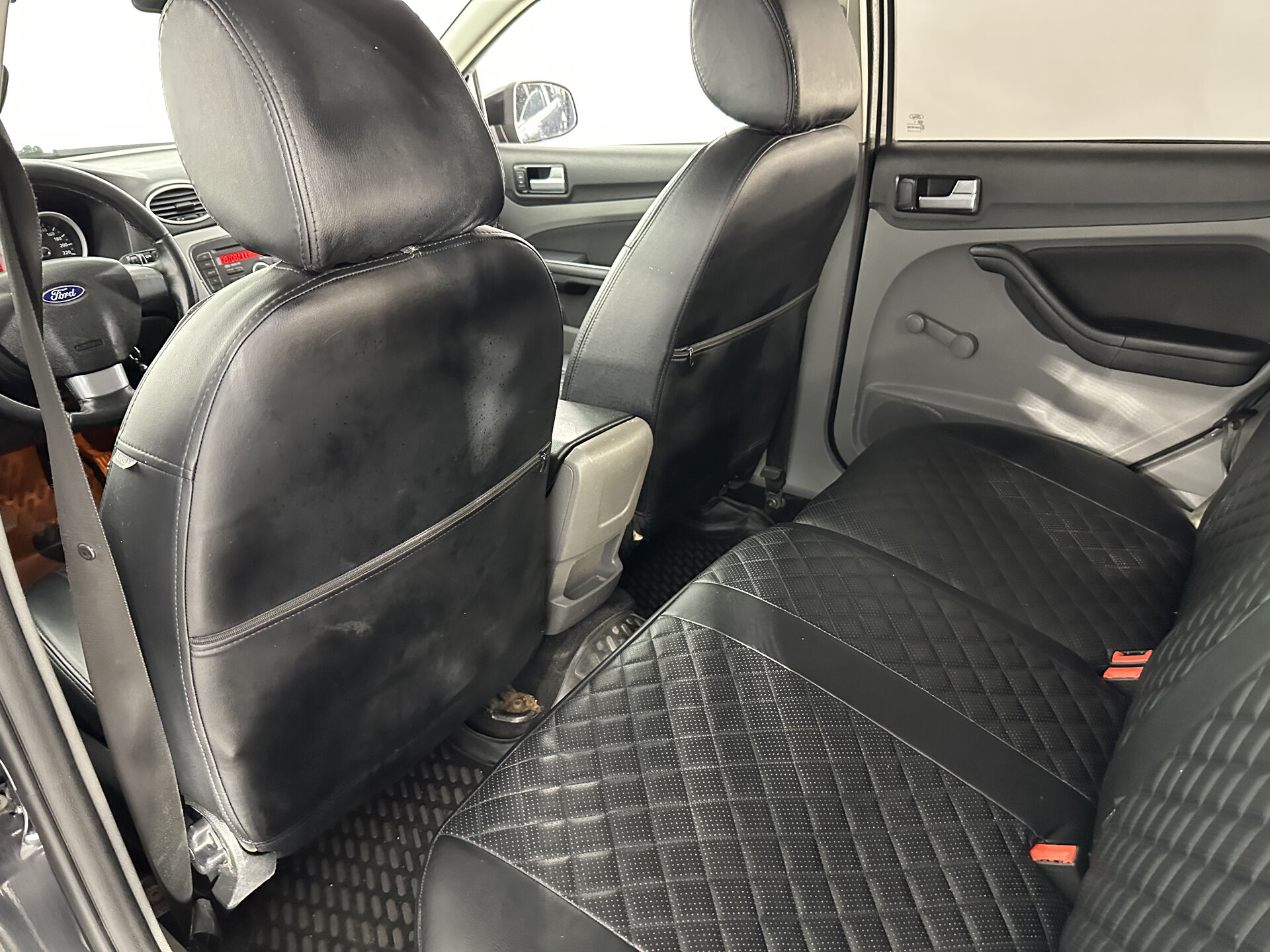 Ford Focus Comfort 2011 г.в., 280 000 км.