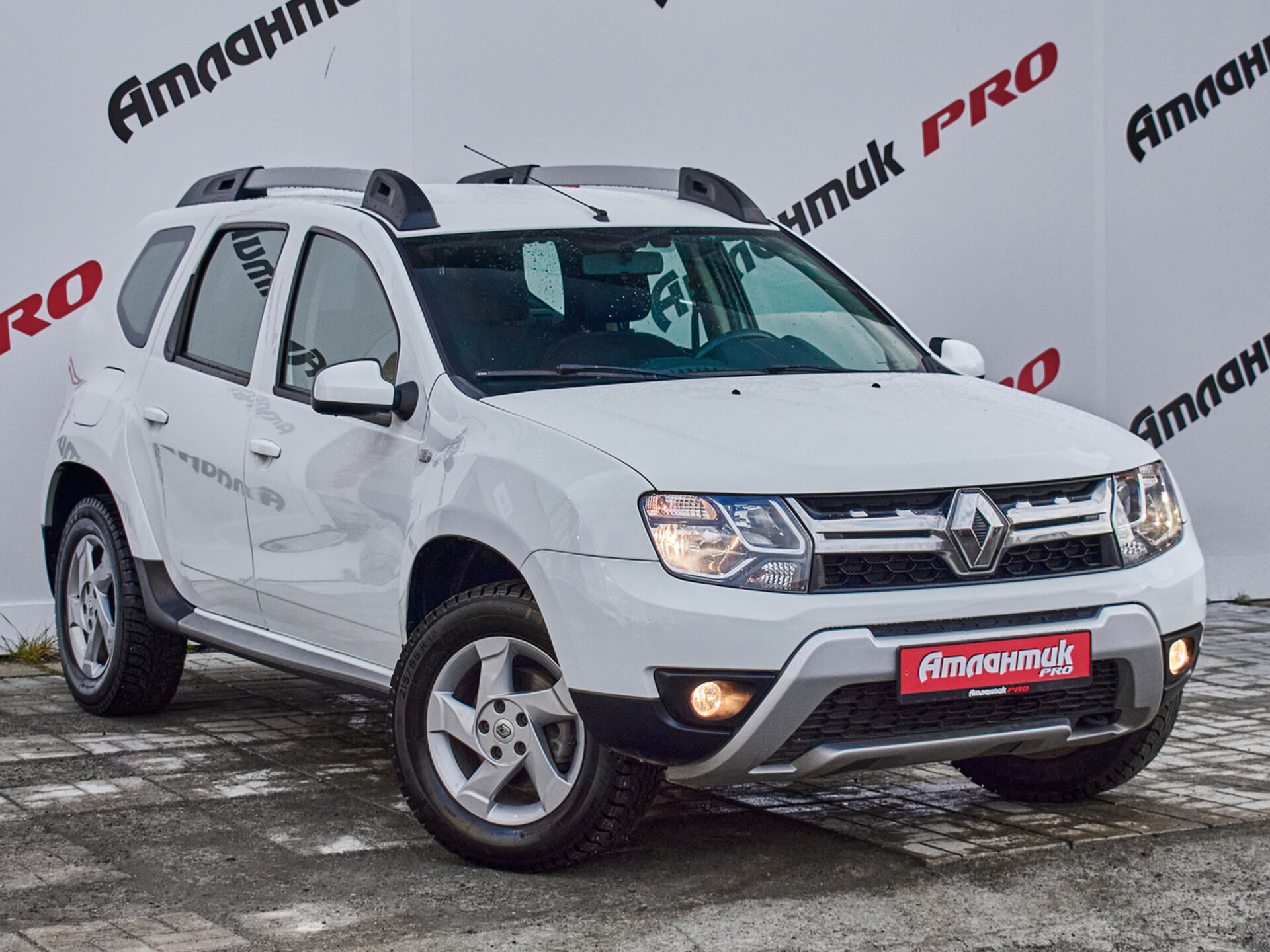 Купить Renault Duster 2.0 MT (143 л.с.) 4WD, 2017 в Екатеренбурге