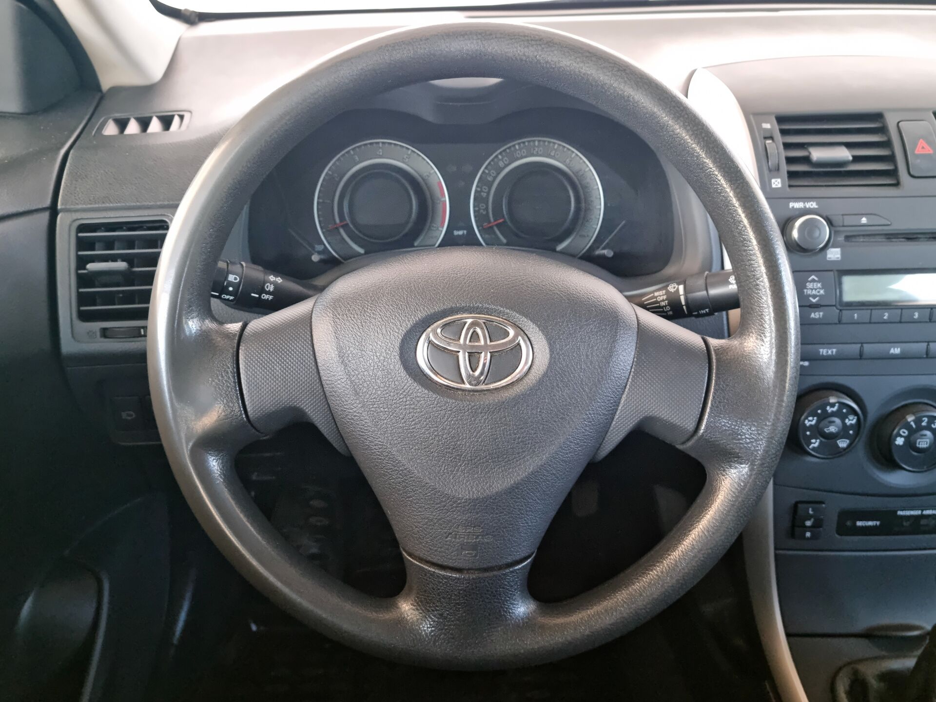 Toyota Corolla Комфорт 2007 г.в., 229 507 км.