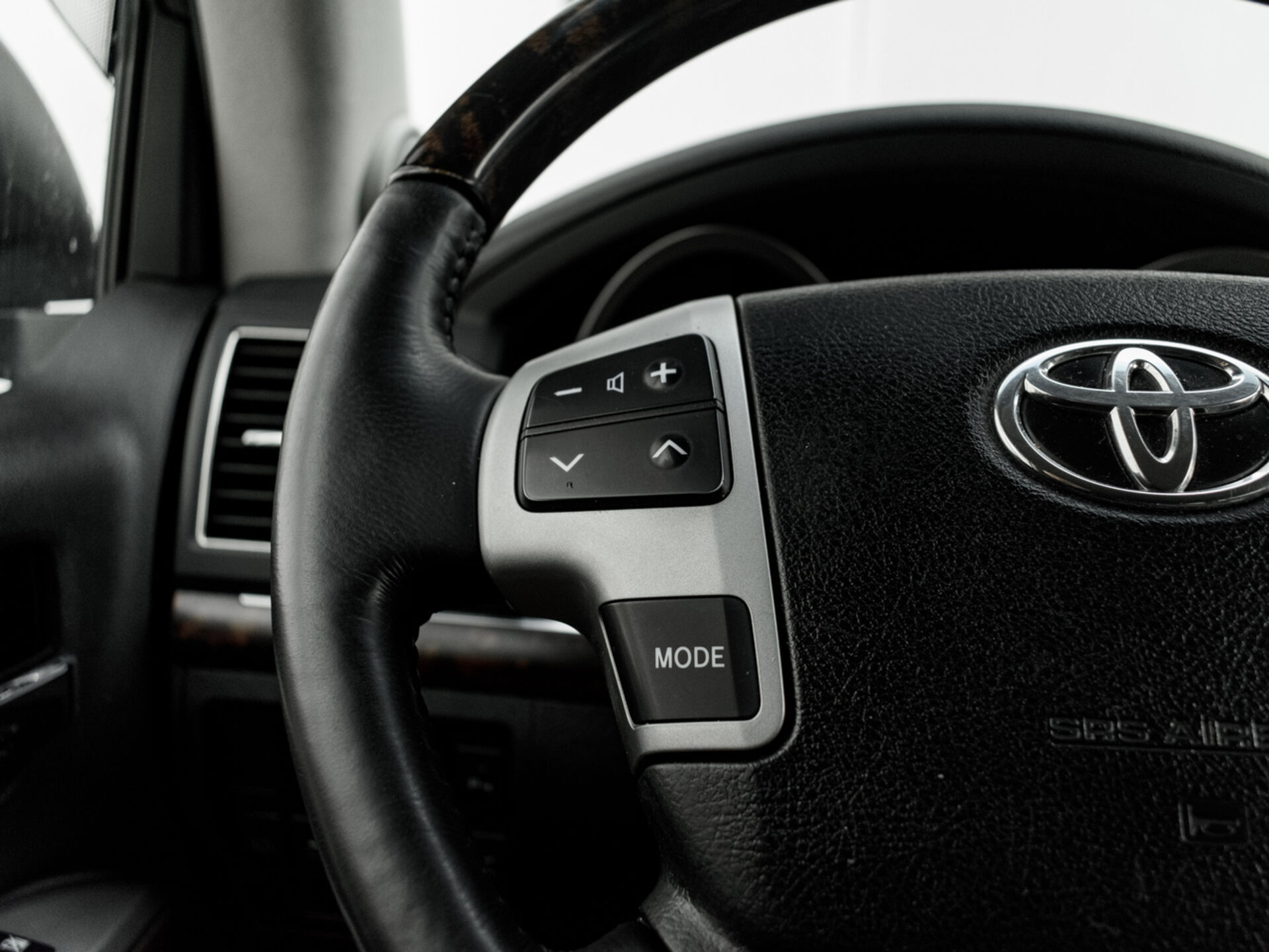 Купить Toyota Land Cruiser 4.5d AT (235 л.с.) 4WD, 2013 в Екатеренбурге