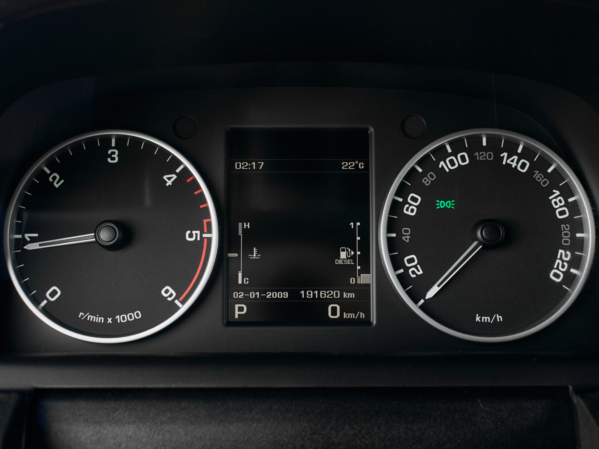 Купить Land Rover Discovery 2.7d AT (190 л.с.) 4WD, 2010 в Екатеренбурге