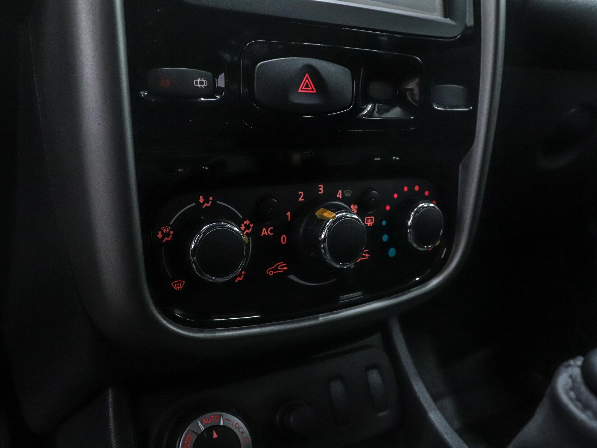 Renault Duster 2014 14