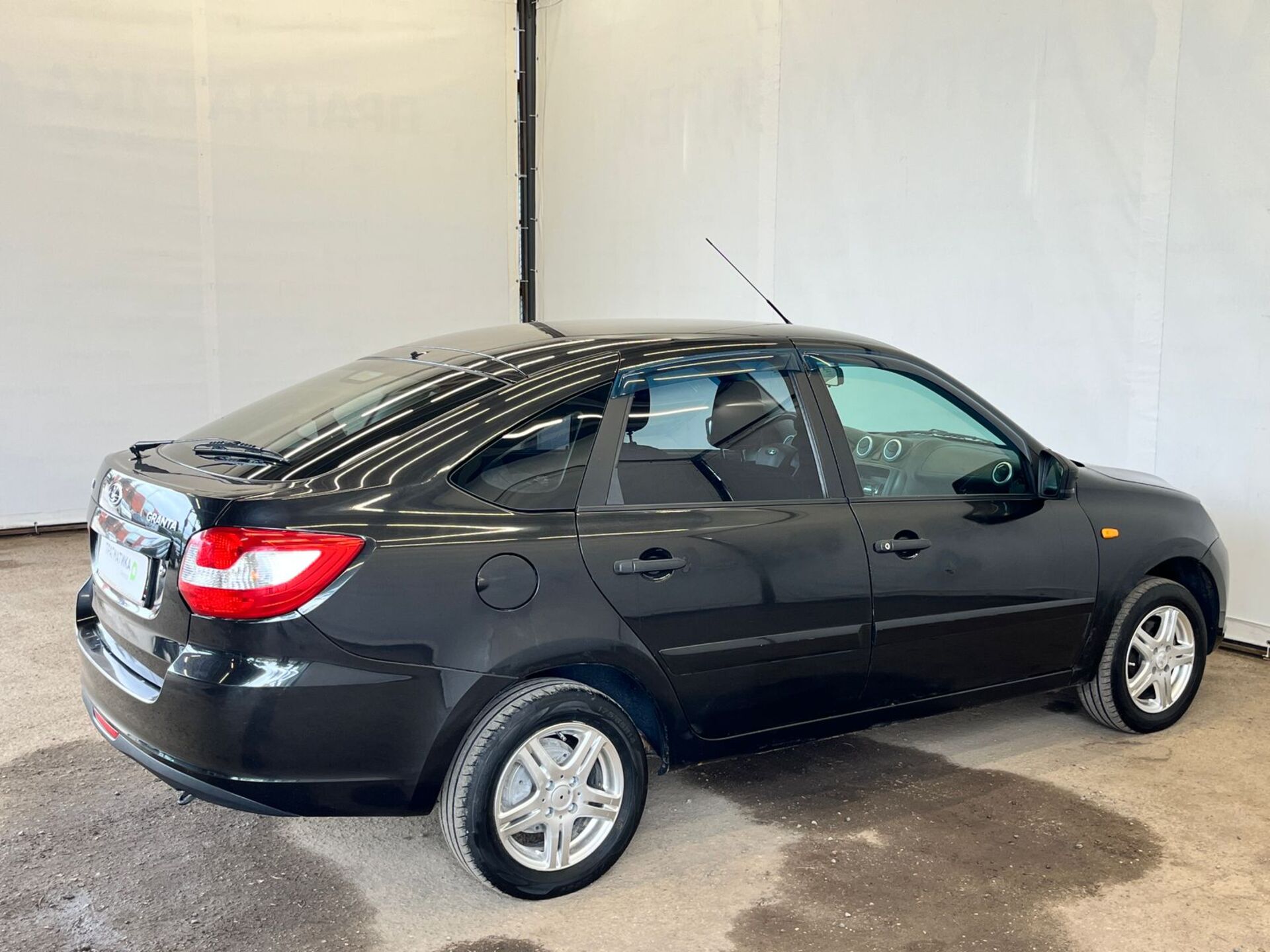 Lada Granta None 2015 г.в., 140 000 км.