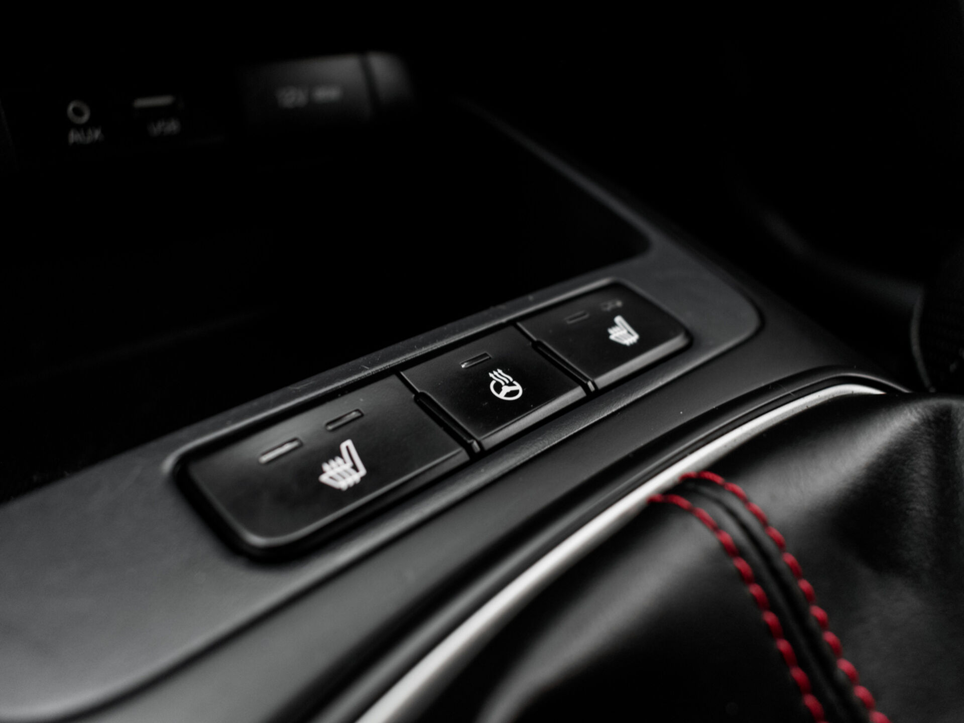 Купить Kia Rio 1.6 MT (123 л.с.), 2019 в Екатеренбурге