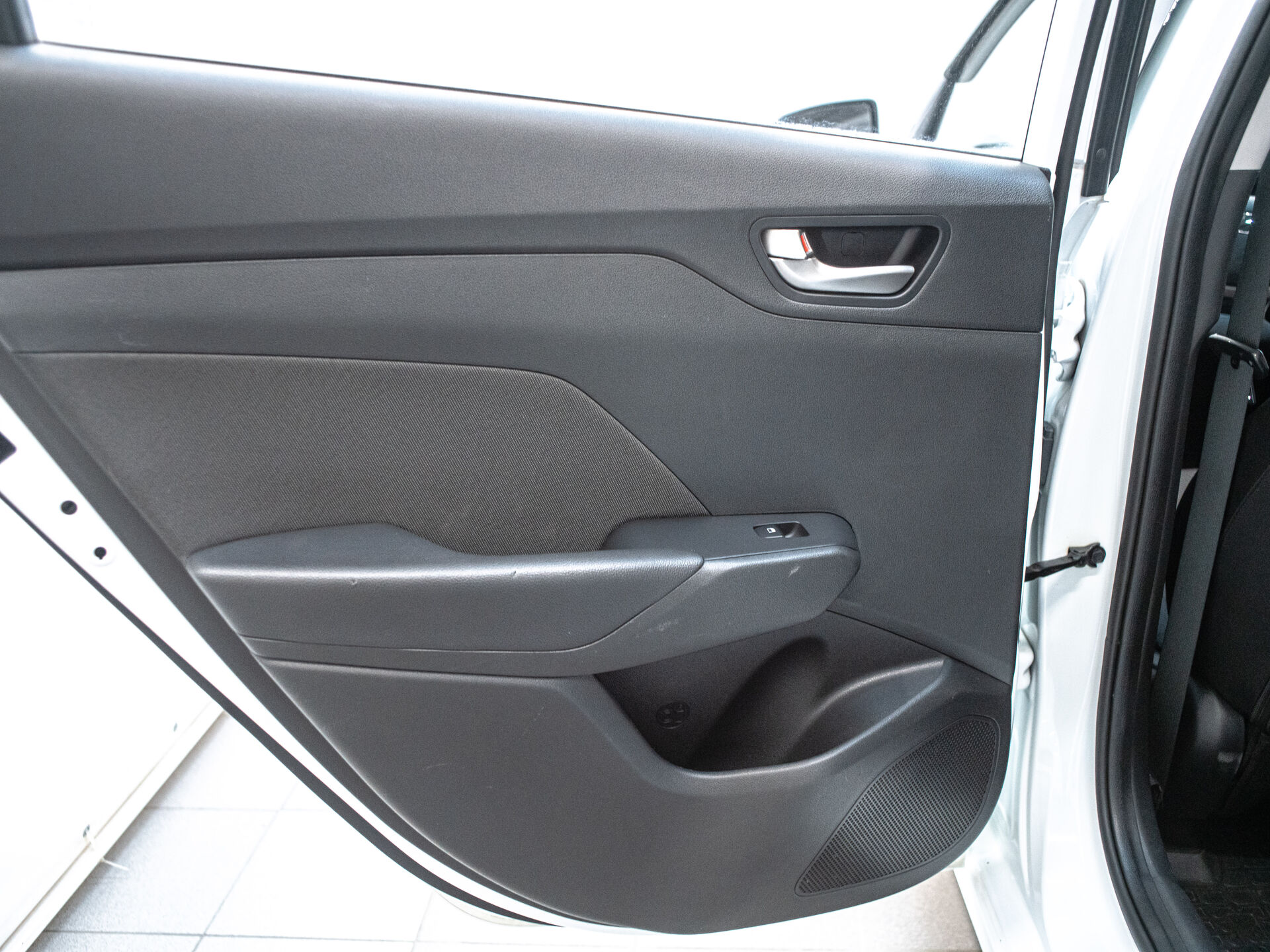 Hyundai Solaris 2018 24