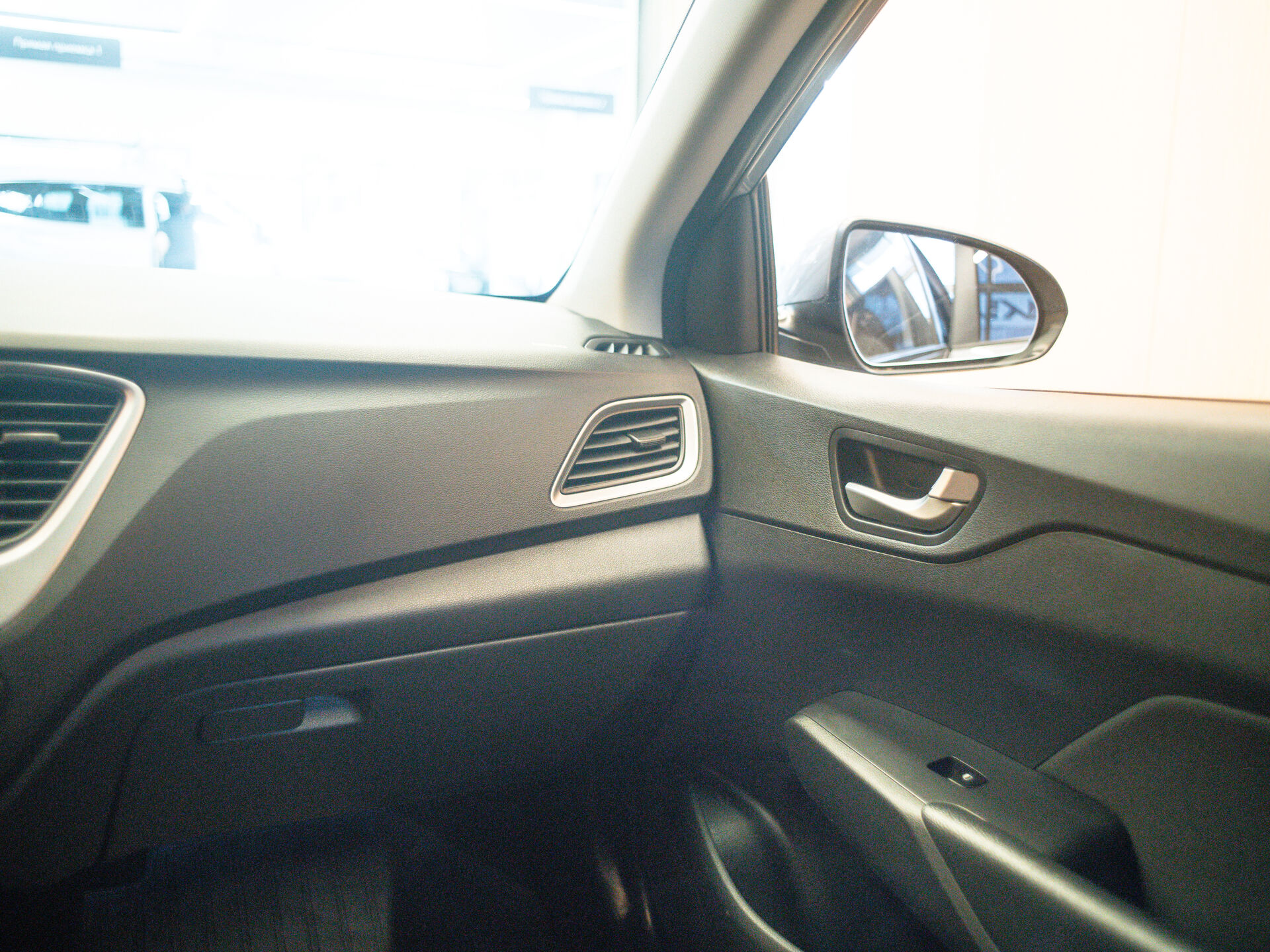 Hyundai Solaris 2017 19