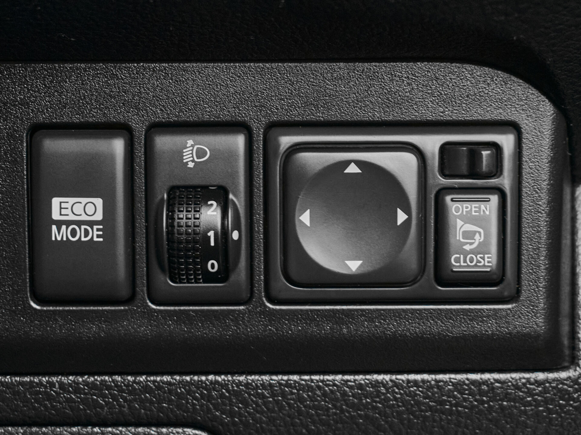 Купить Nissan Note 1.5 CVT (109 л.с.), 2011 в Екатеренбурге