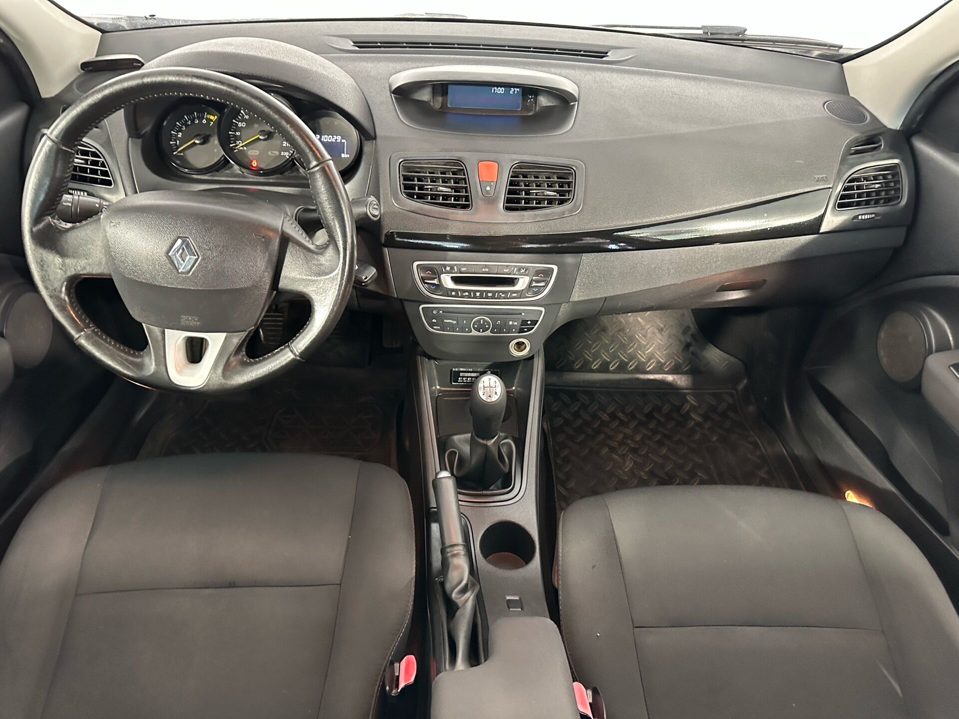 Renault Fluence None 2011 г.в., 210 000 км.