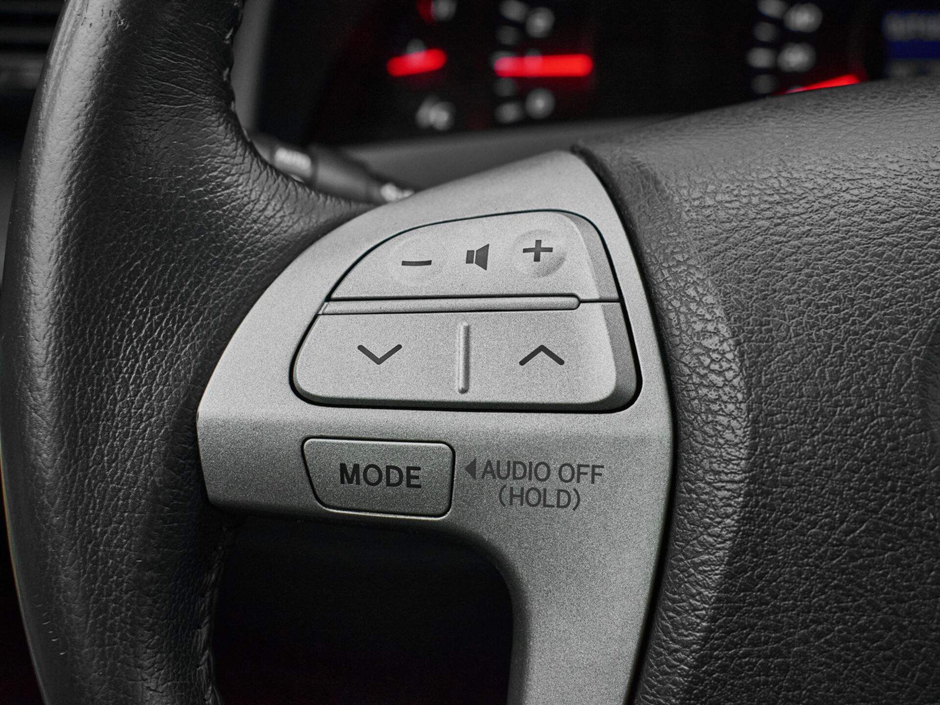 Купить Toyota Camry 2.4 MT (167 л.с.), 2007 в Екатеренбурге