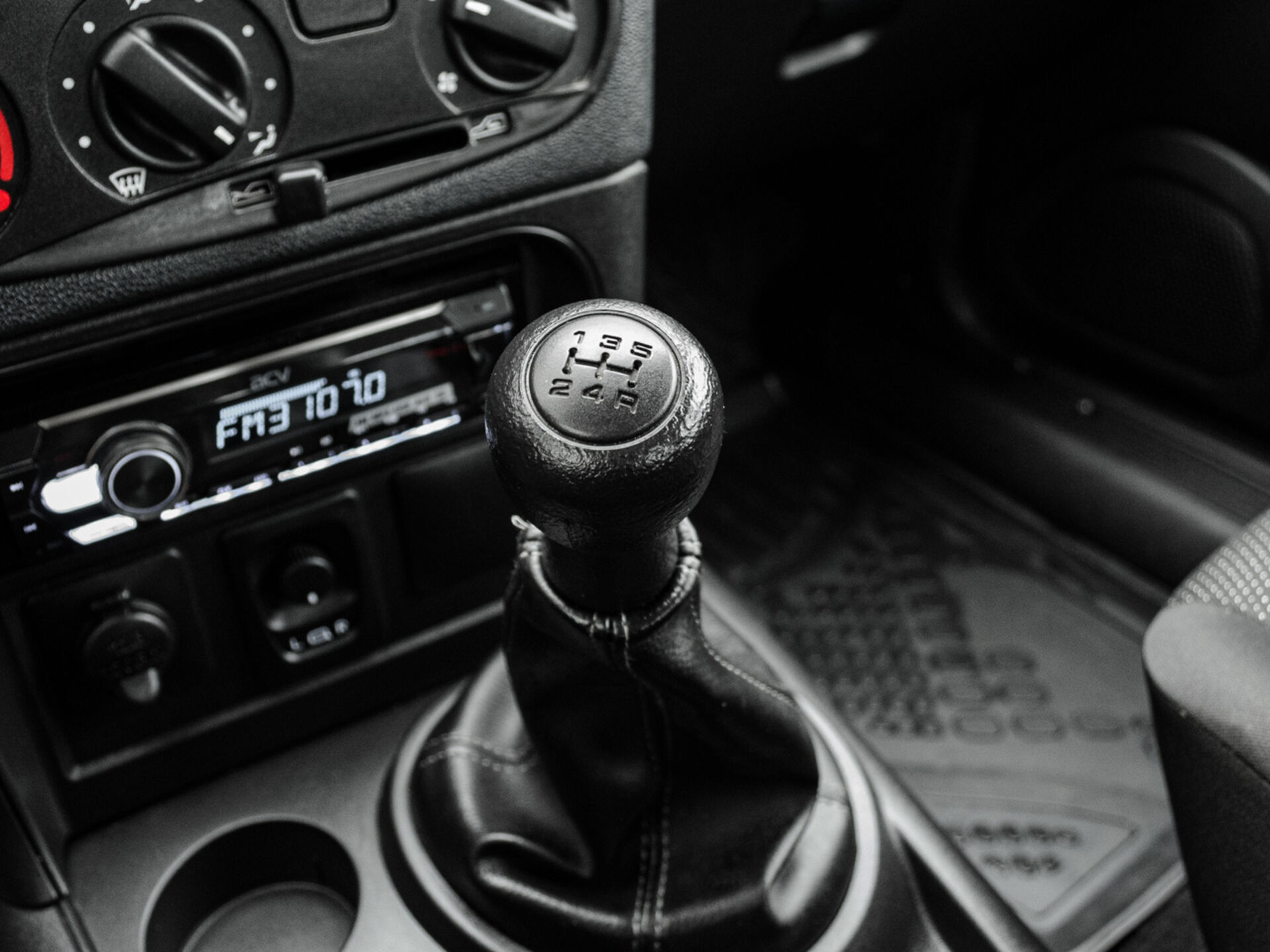 Купить Lada (ВАЗ) Niva 1.7 MT (83 л.с.) 4WD, 2024 в Екатеренбурге