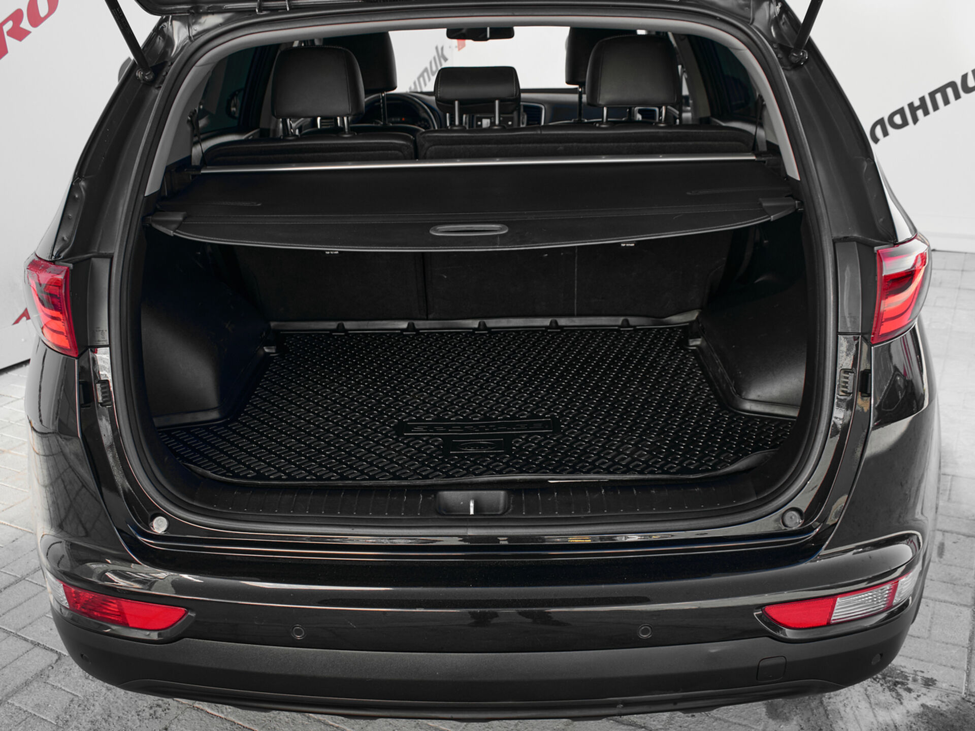 Купить Kia Sportage 2.0 AT (150 л.с.) 4WD, 2016 в Екатеренбурге