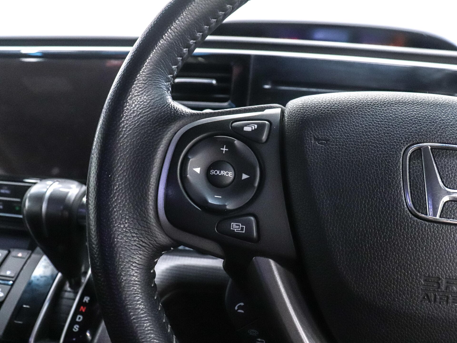 Honda Stepwgn 2021 11