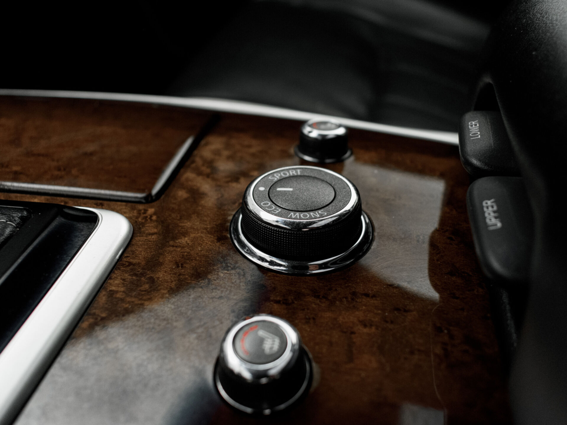 Купить Infiniti QX60 3.5 CVT (262 л.с.) 4WD, 2017 в Екатеренбурге