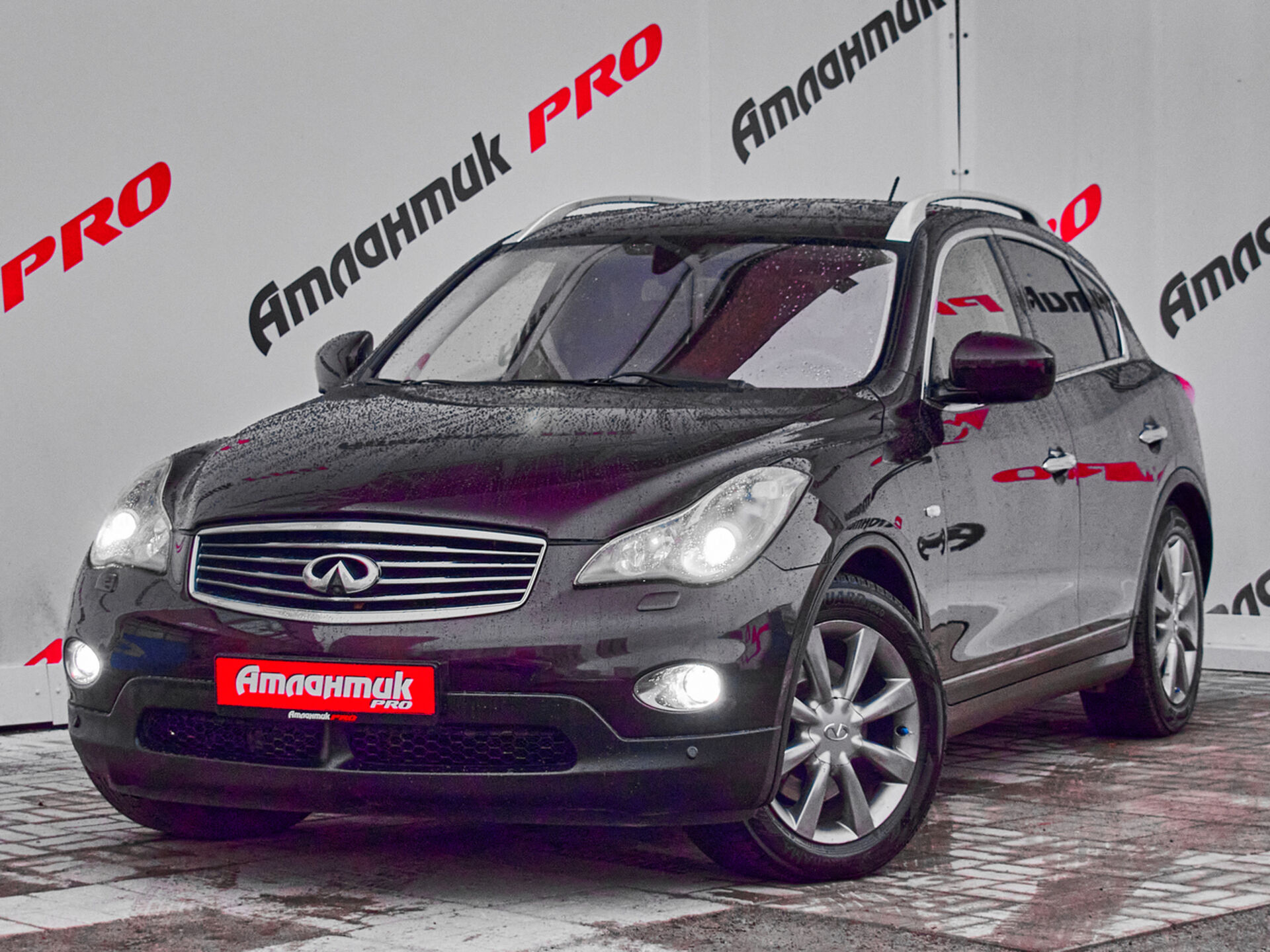 Купить Infiniti EX EX35 3.5 AT (302 л.с.) 4WD, 2009 в Екатеренбурге