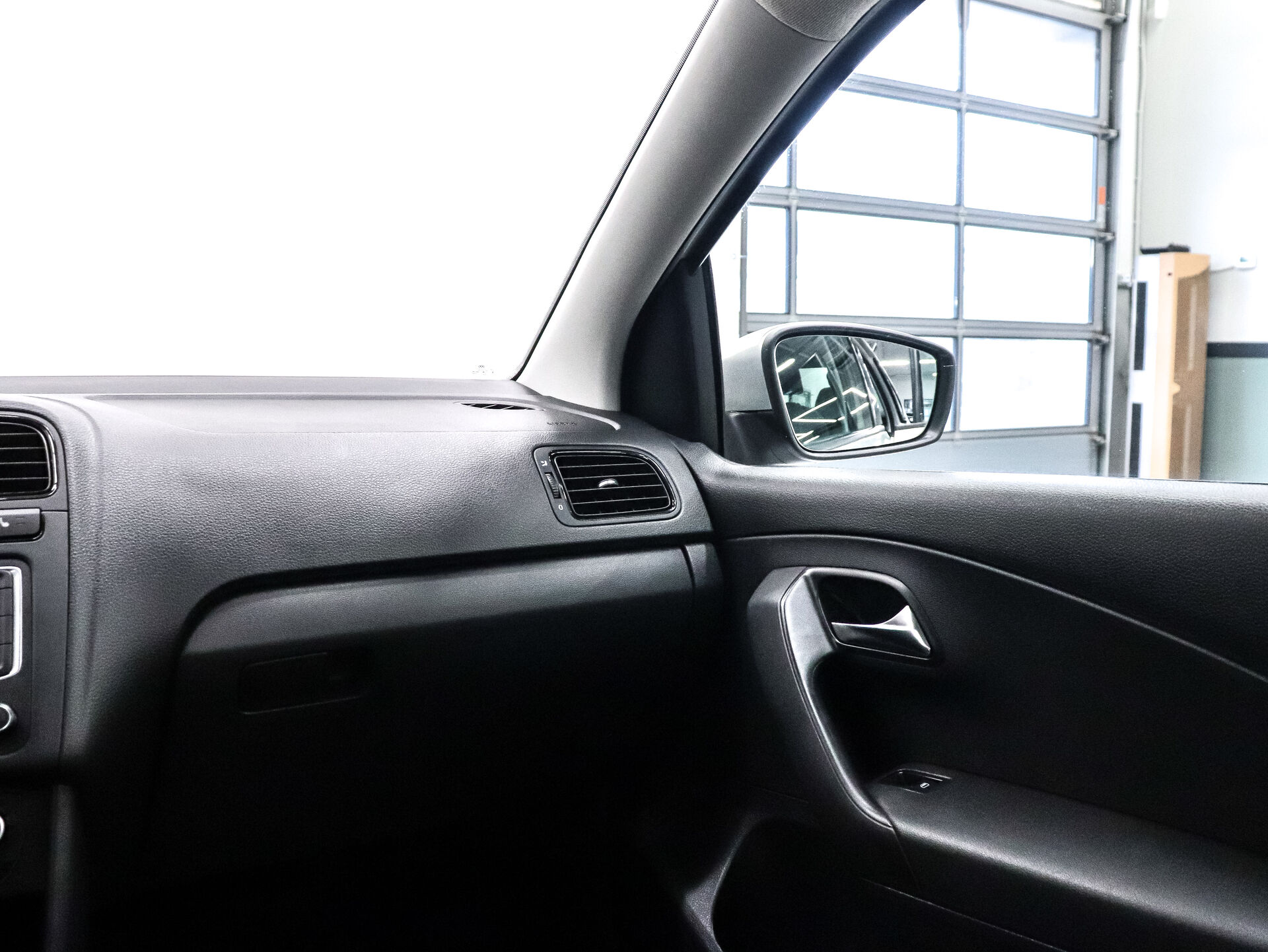 Volkswagen Polo 2014 16