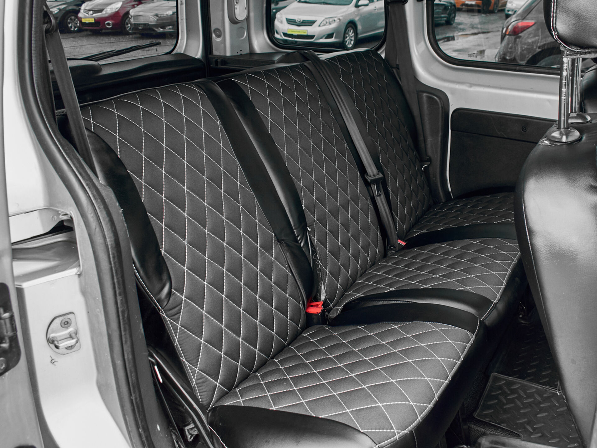 Купить Renault Kangoo 1.6 MT (102 л.с.), 2013 в Екатеренбурге