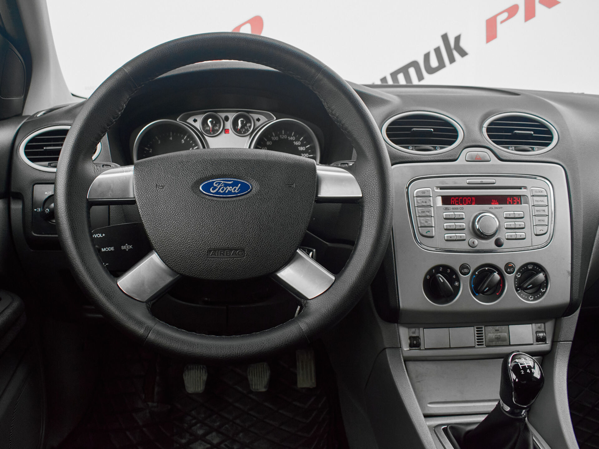 Купить Ford Focus 1.8 MT (125 л.с.), 2008 в Екатеренбурге