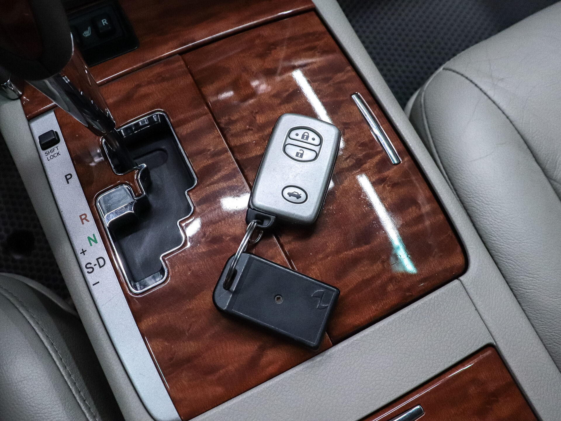 Toyota Camry 2010 17