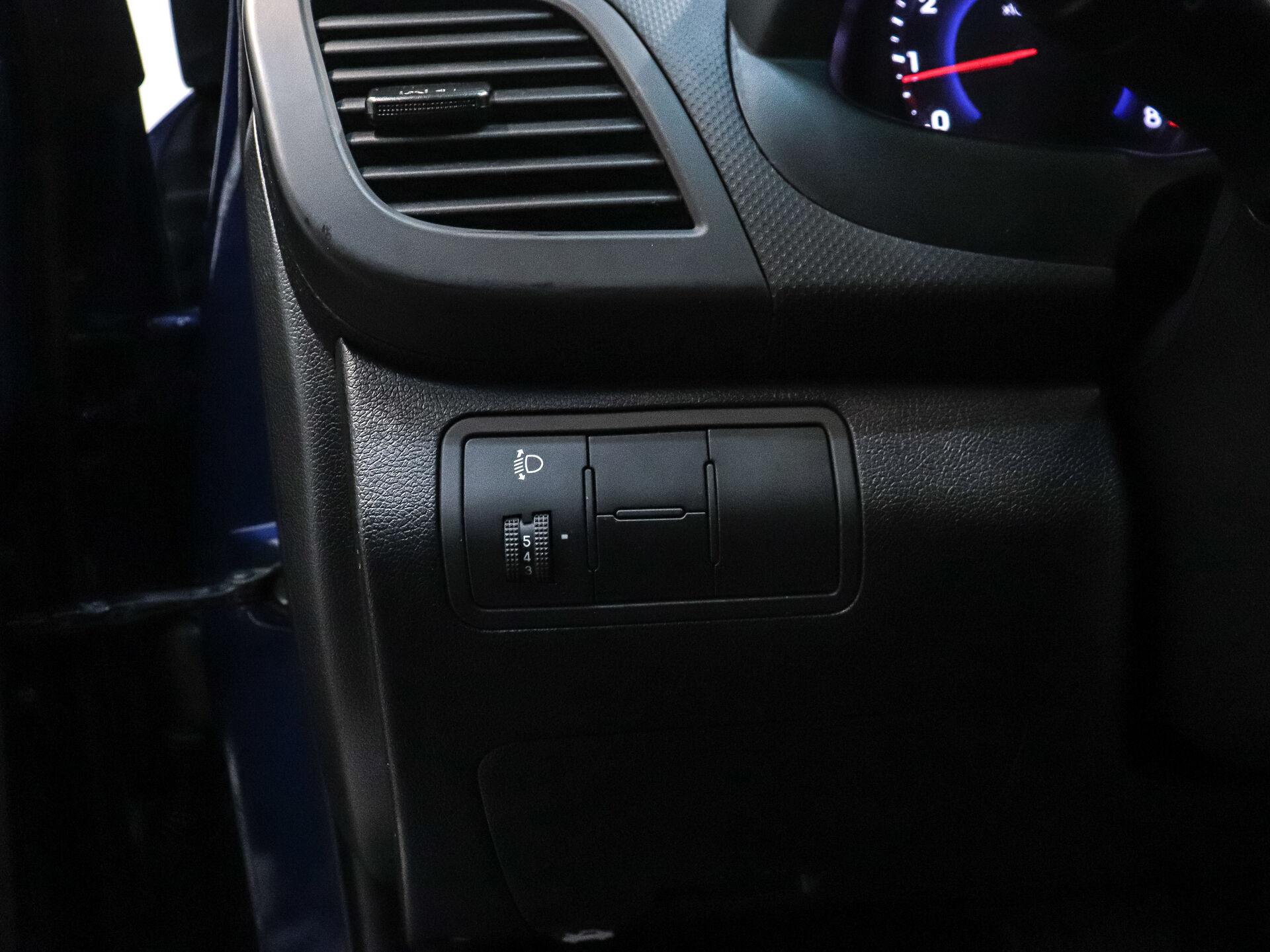 Hyundai Solaris 2015 8
