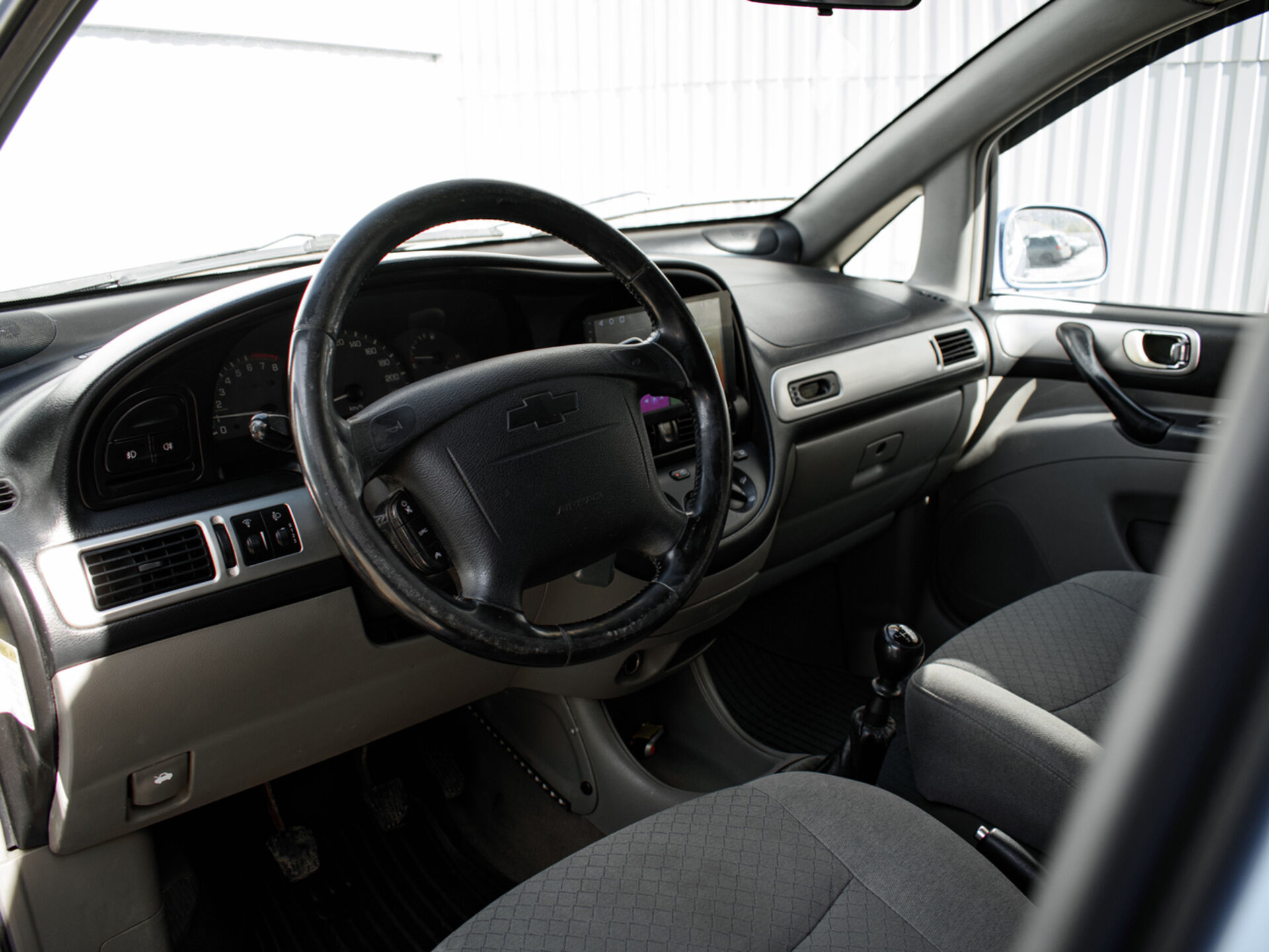 Купить Chevrolet Rezzo 1.6 MT (90 л.с.), 2006 в Екатеренбурге