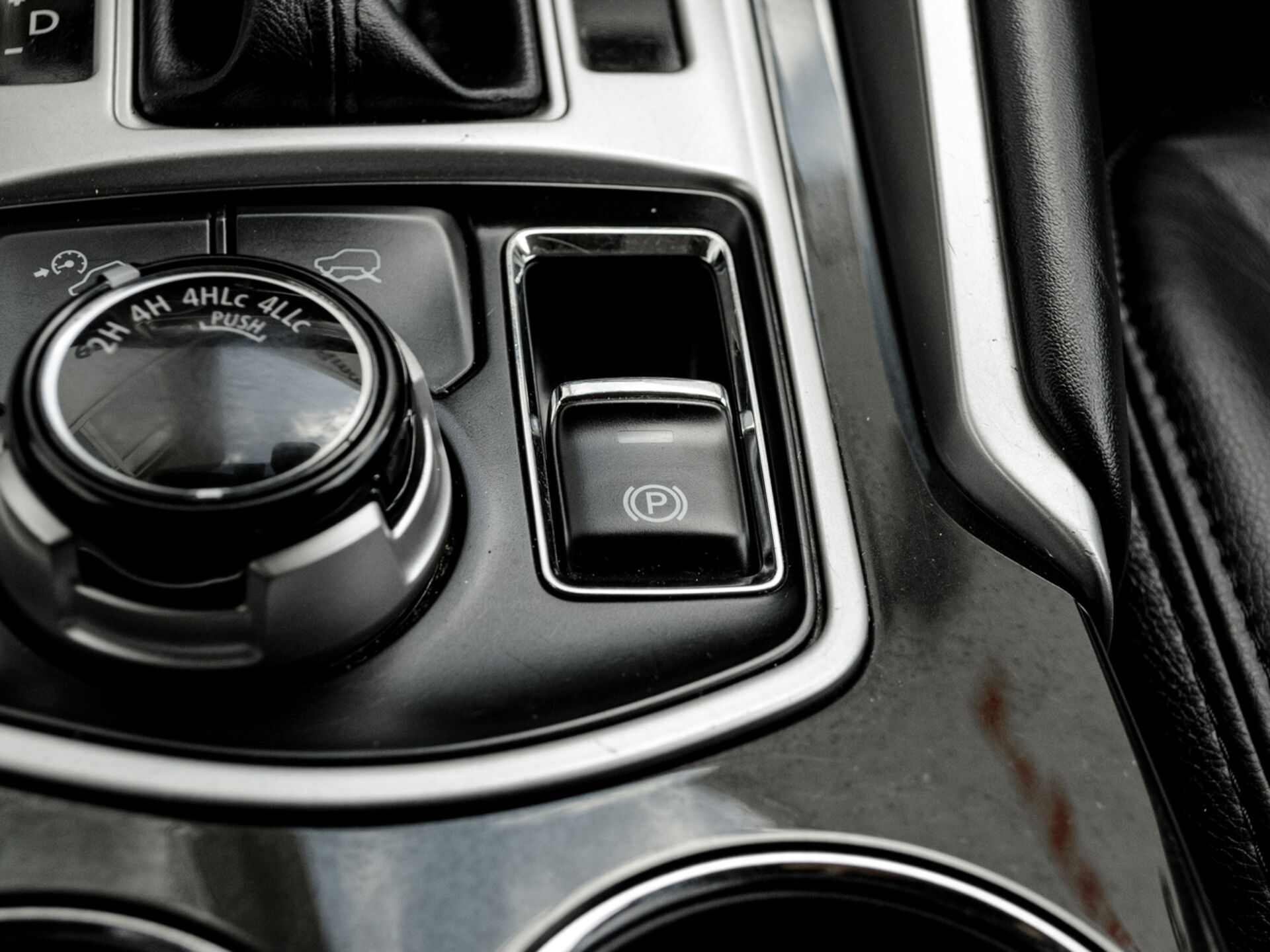 Купить Mitsubishi Pajero Sport 2.4d AT (181 л.с.) 4WD, 2018 в Екатеренбурге