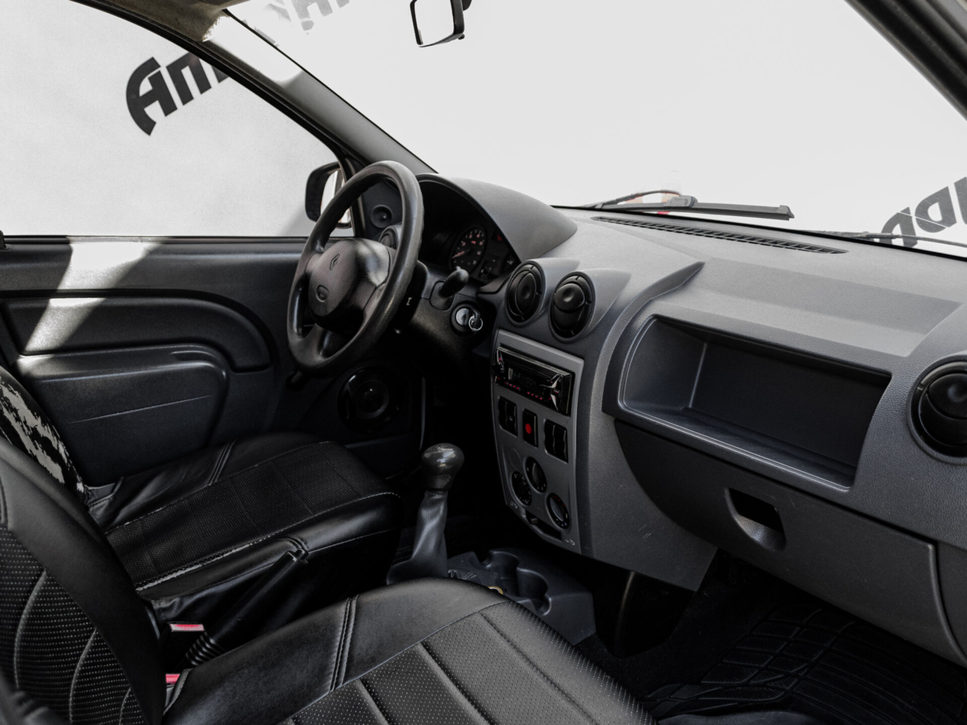 Купить Renault Logan 1.4 MT (75 л.с.), 2007 в Екатеренбурге