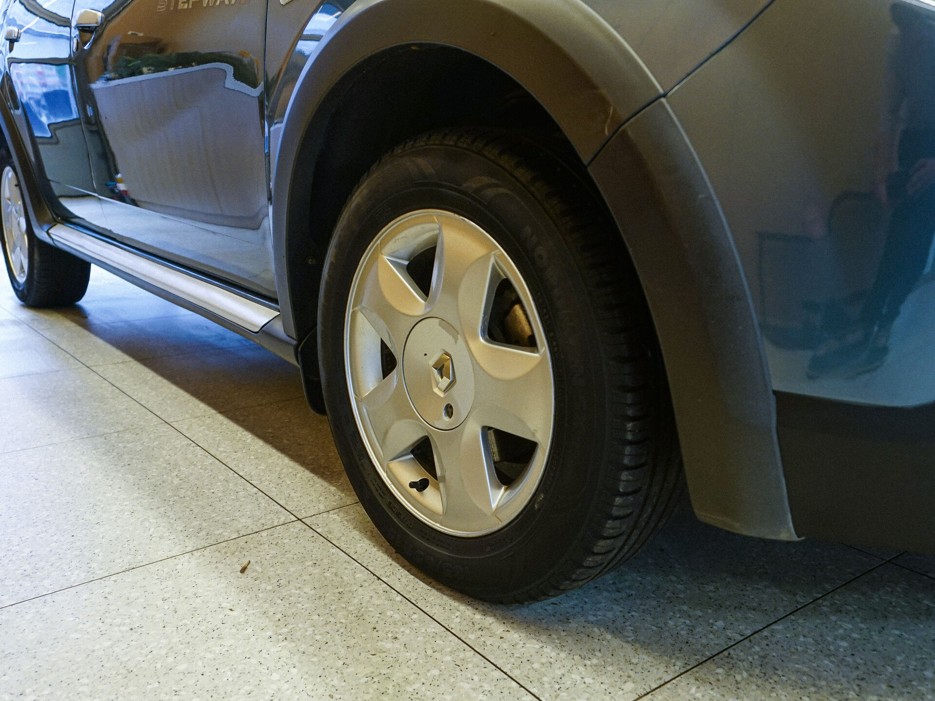 Renault Sandero 2012 21