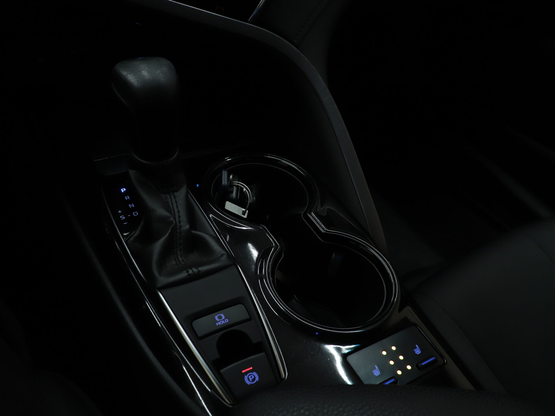 Toyota Camry 2019 14