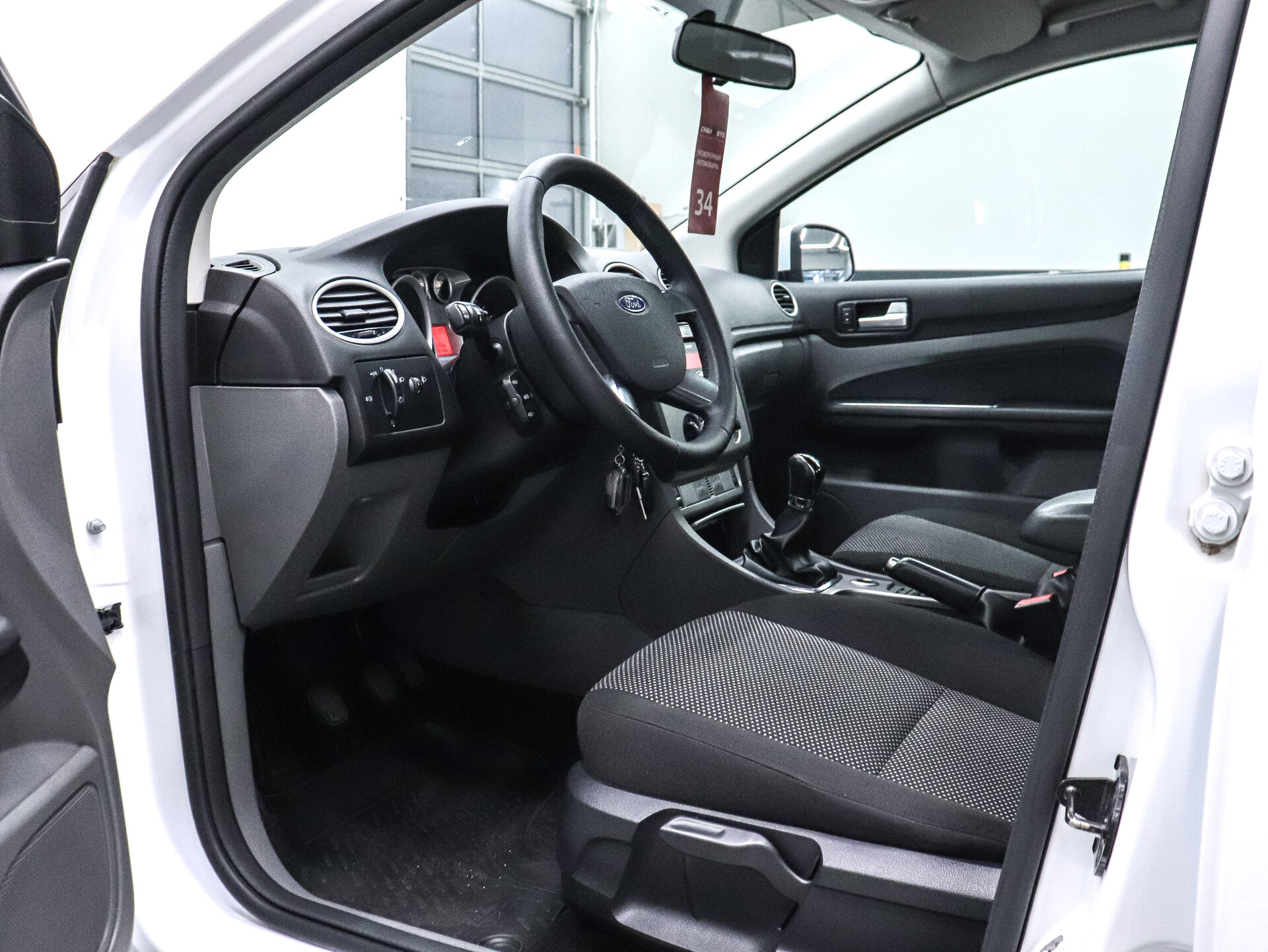 Ford Focus 2011 10