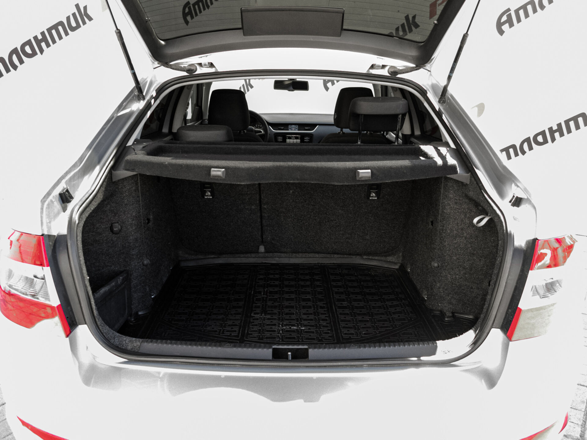 Купить Skoda Octavia 1.8 AMT (180 л.с.), 2014 в Екатеренбурге