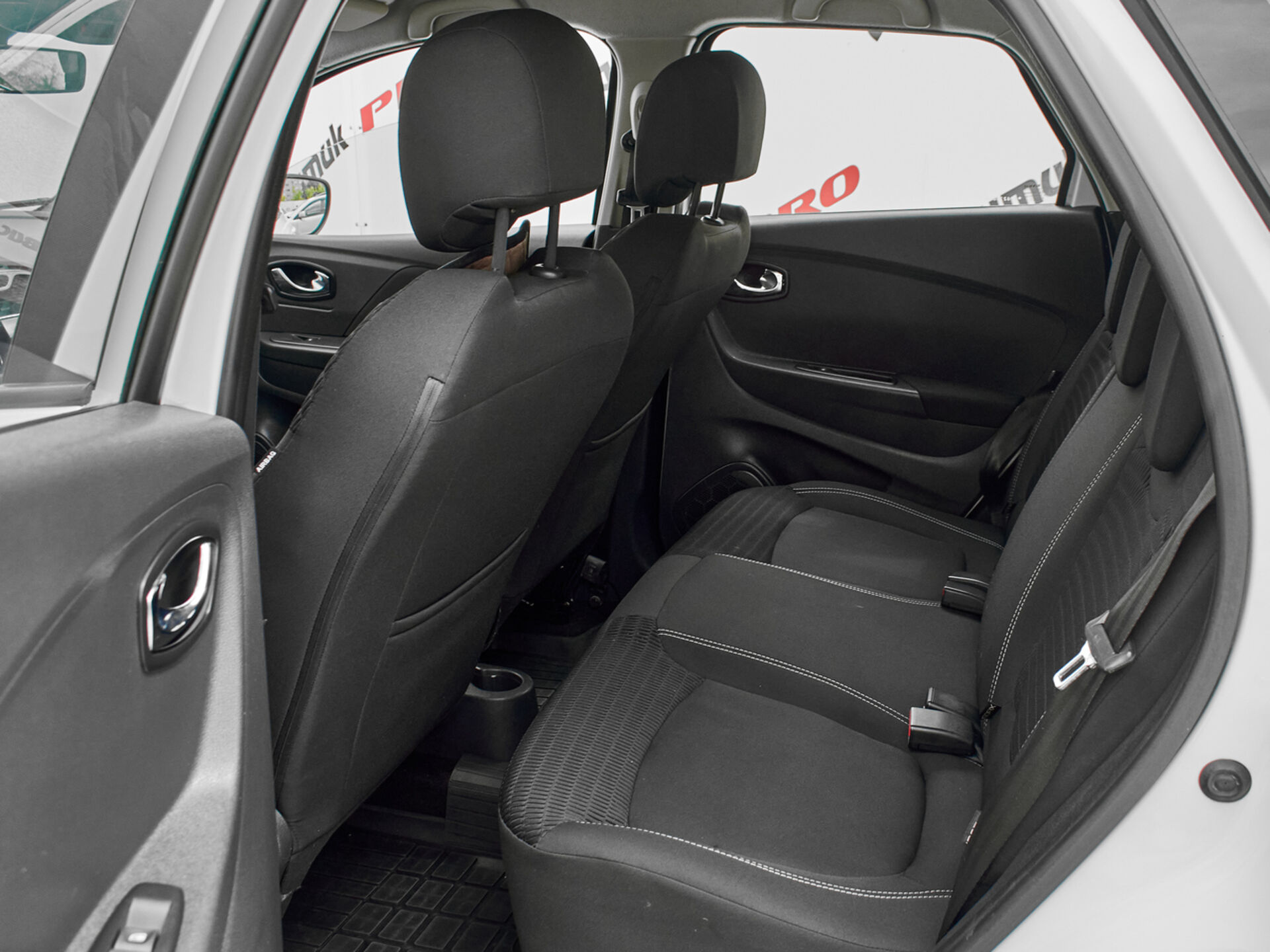 Купить Renault Kaptur 2.0 AT (143 л.с.) 4WD, 2018 в Екатеренбурге
