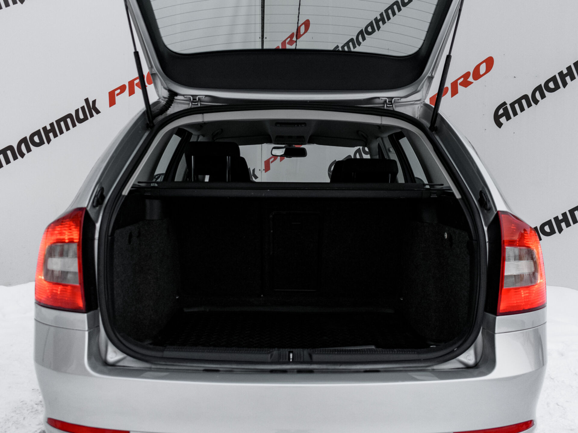 Купить Skoda Octavia 1.6 MT (102 л.с.), 2009 в Екатеренбурге