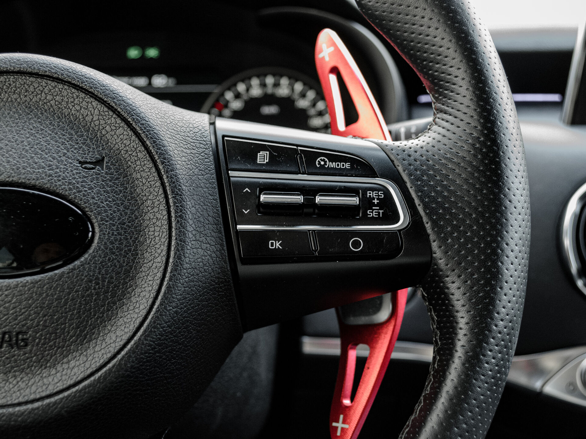 Купить Kia Stinger 2.0 AT (247 л.с.) 4WD, 2018 в Екатеренбурге