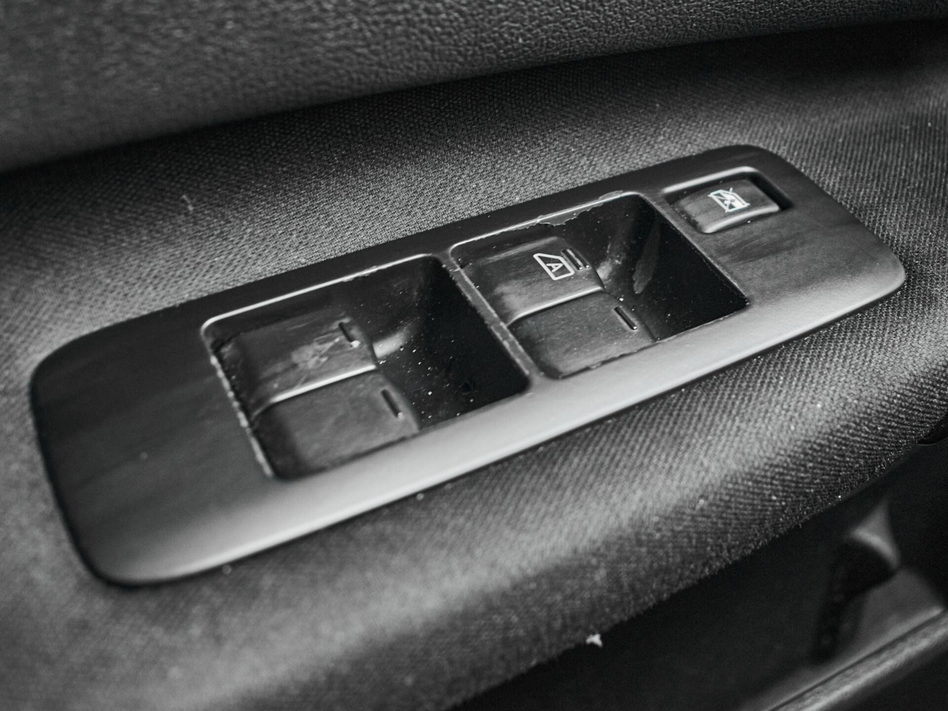 Купить Nissan Qashqai 1.6 MT (114 л.с.), 2013 в Екатеренбурге