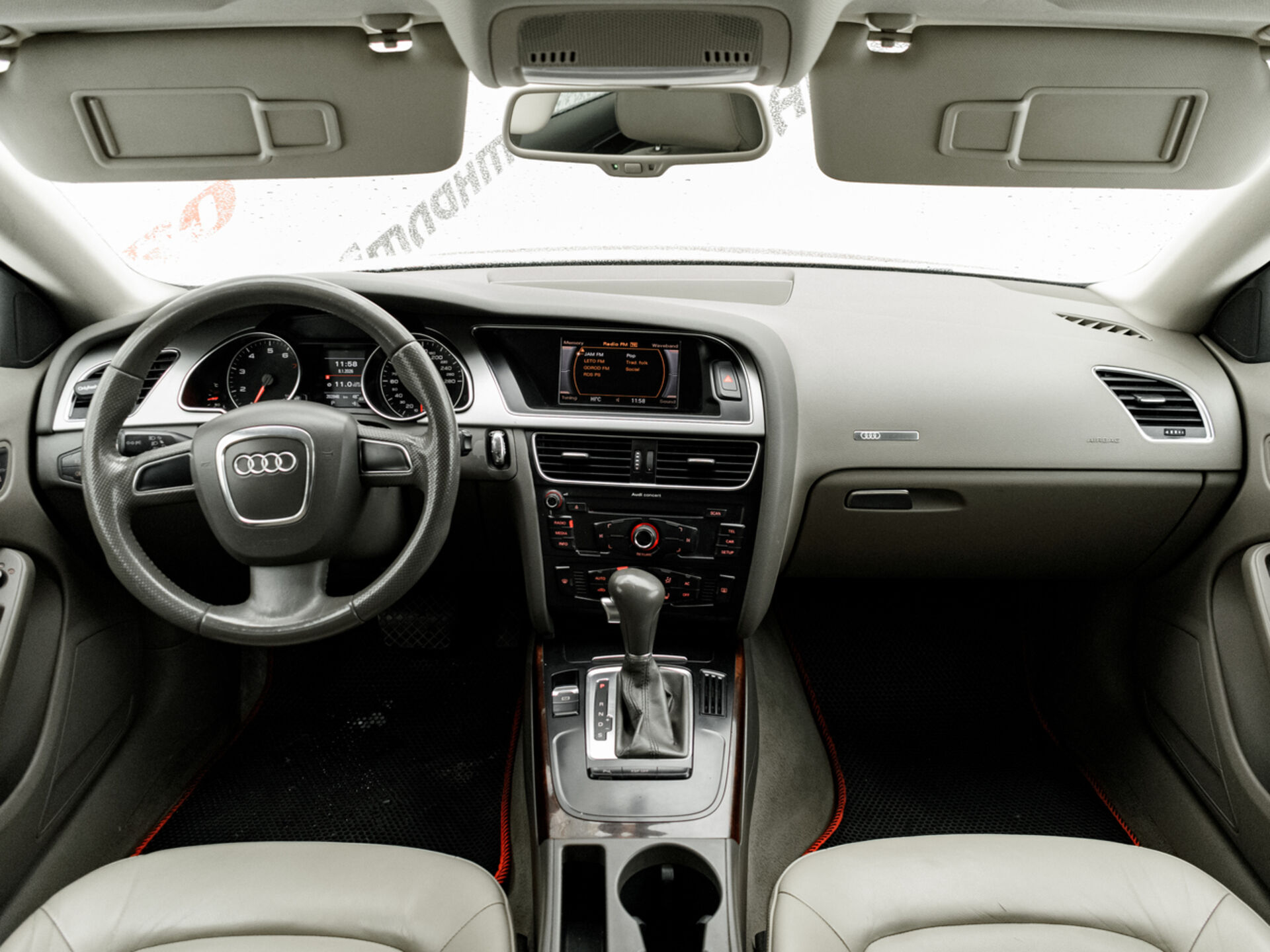 Купить Audi A5 2.0 CVT (180 л.с.), 2010 в Екатеренбурге