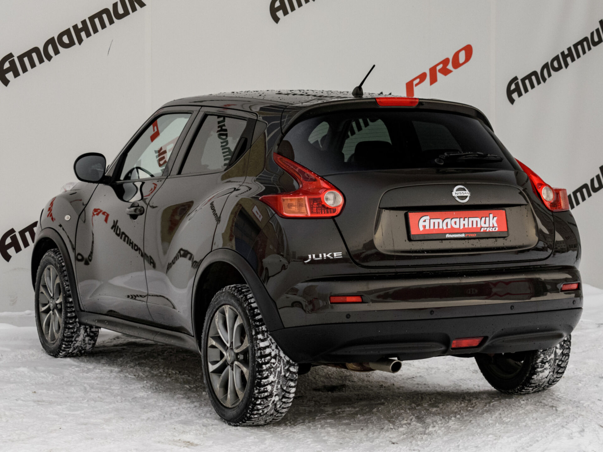 Купить Nissan Juke 1.6 CVT (117 л.с.), 2013 в Екатеренбурге