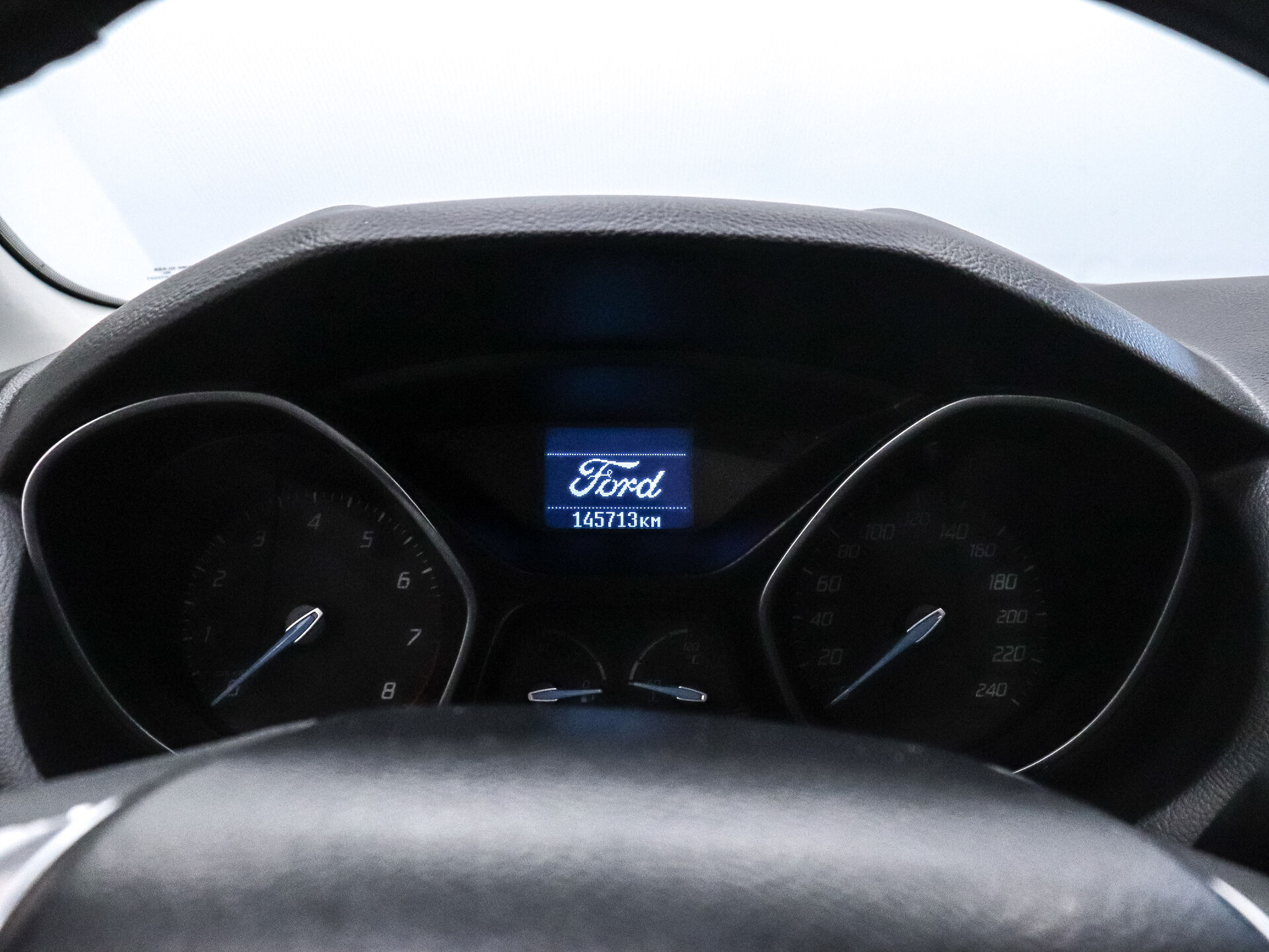 Ford Focus 2011 12