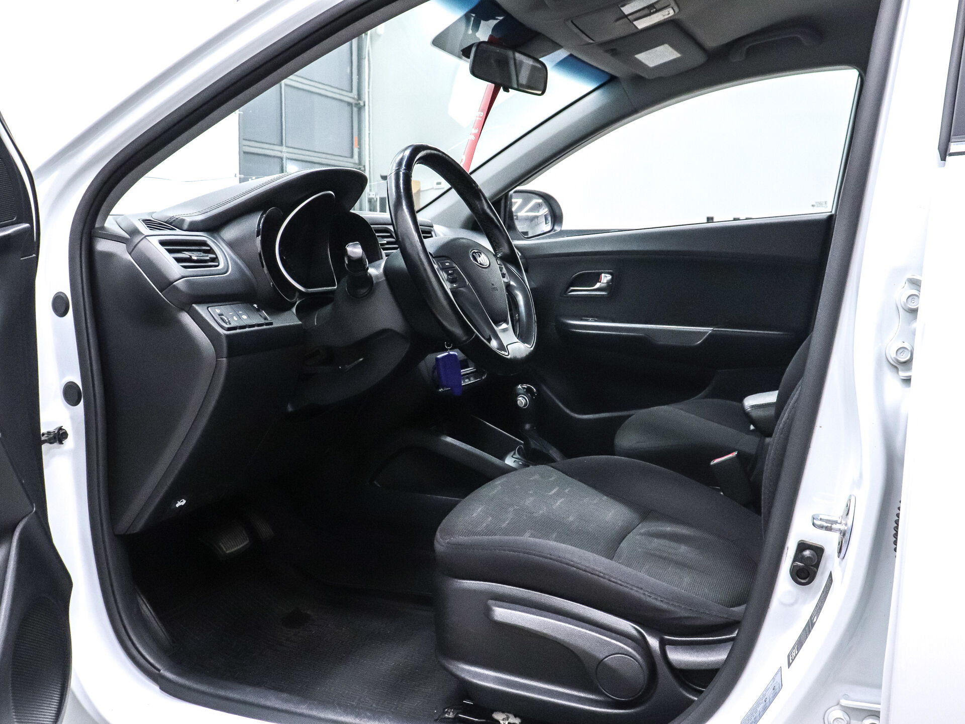 Kia Rio 2016 10