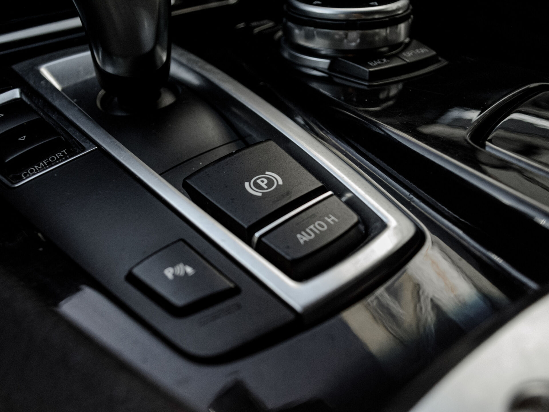 Купить BMW 5 серии 520d 2.0d AT (184 л.с.), 2013 в Екатеренбурге